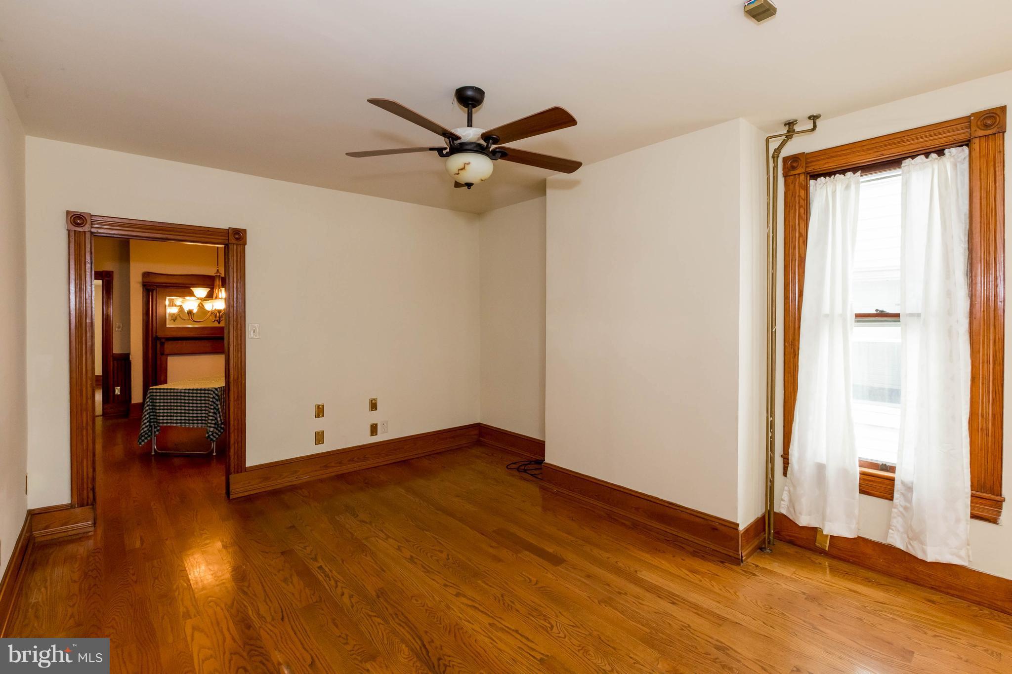 HAMPSTEAD - Residential