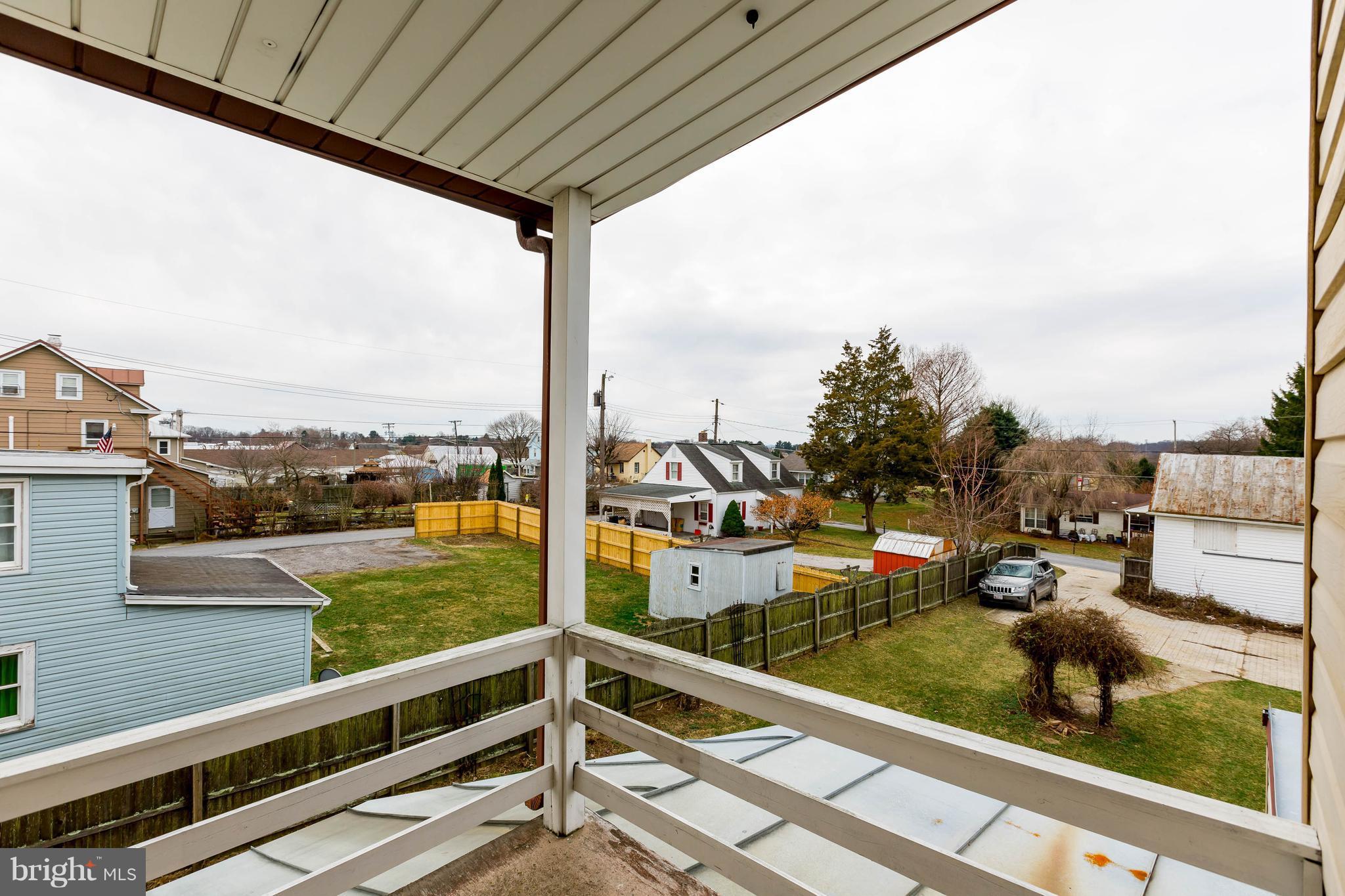 HAMPSTEAD - Residential