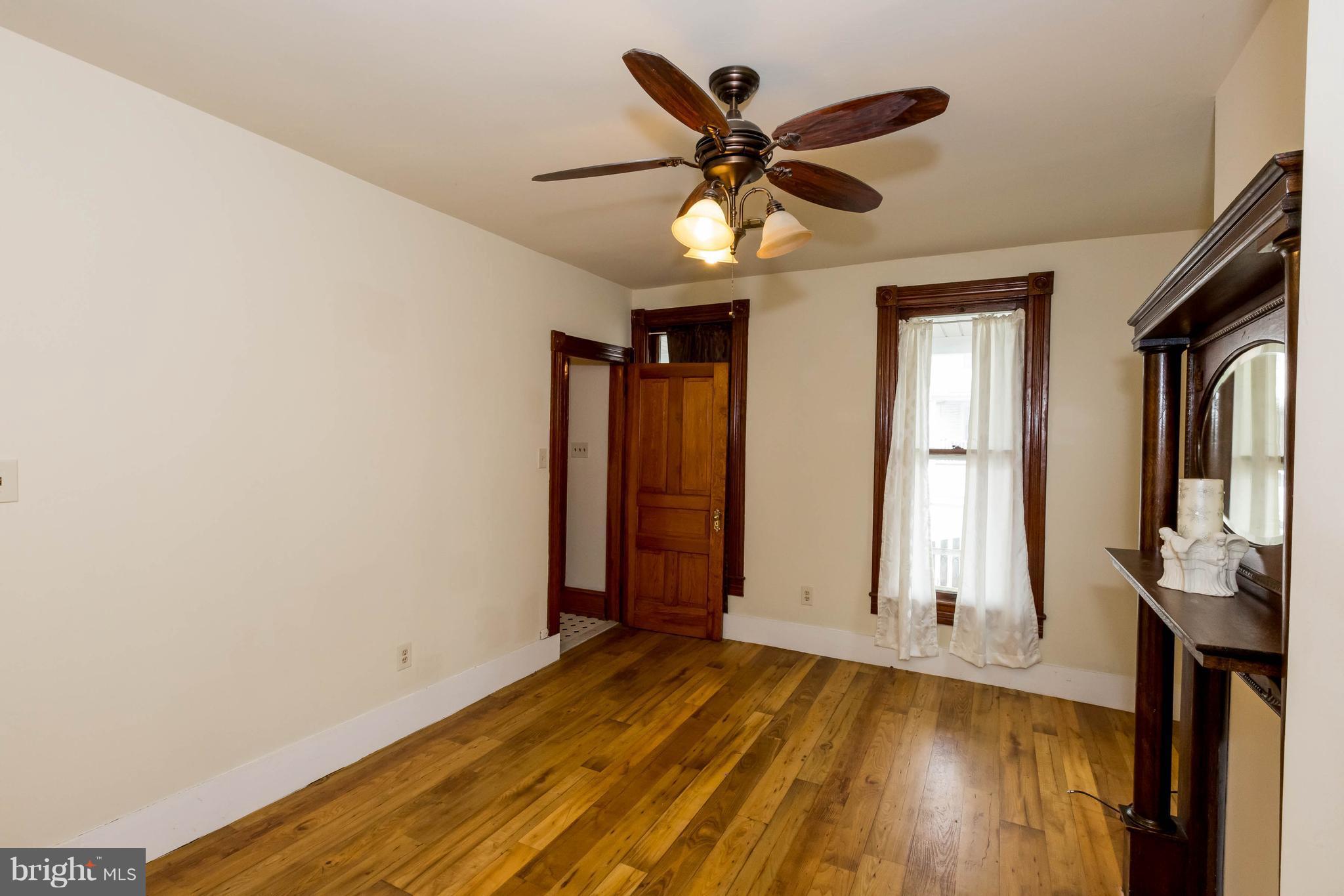 HAMPSTEAD - Residential