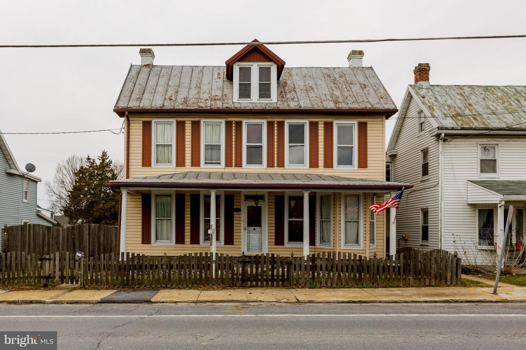 HAMPSTEAD - Residential