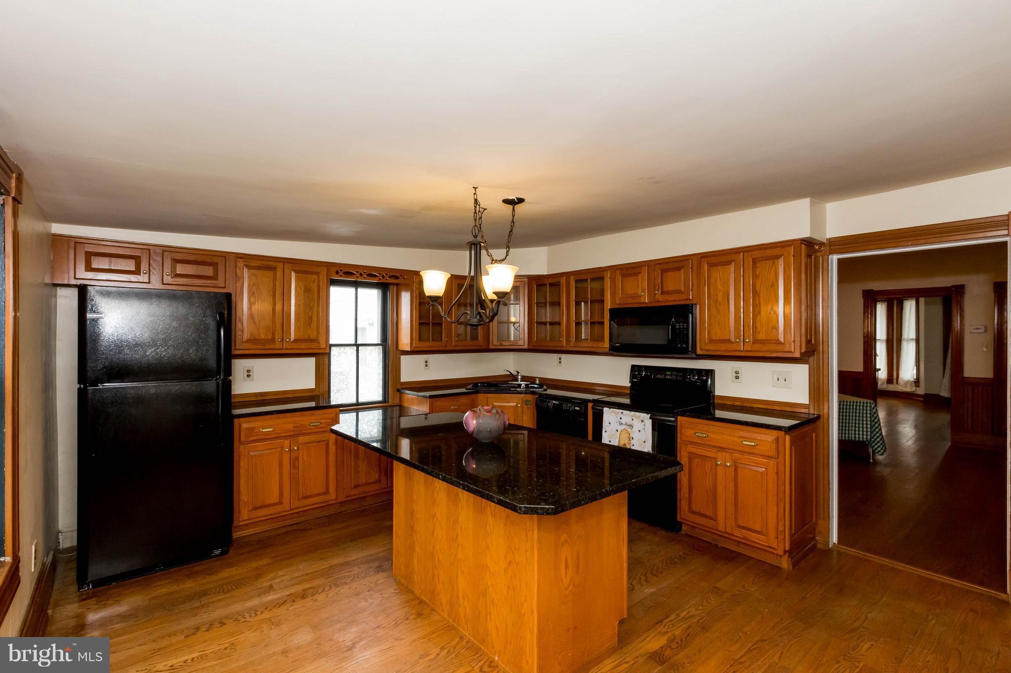 HAMPSTEAD - Residential