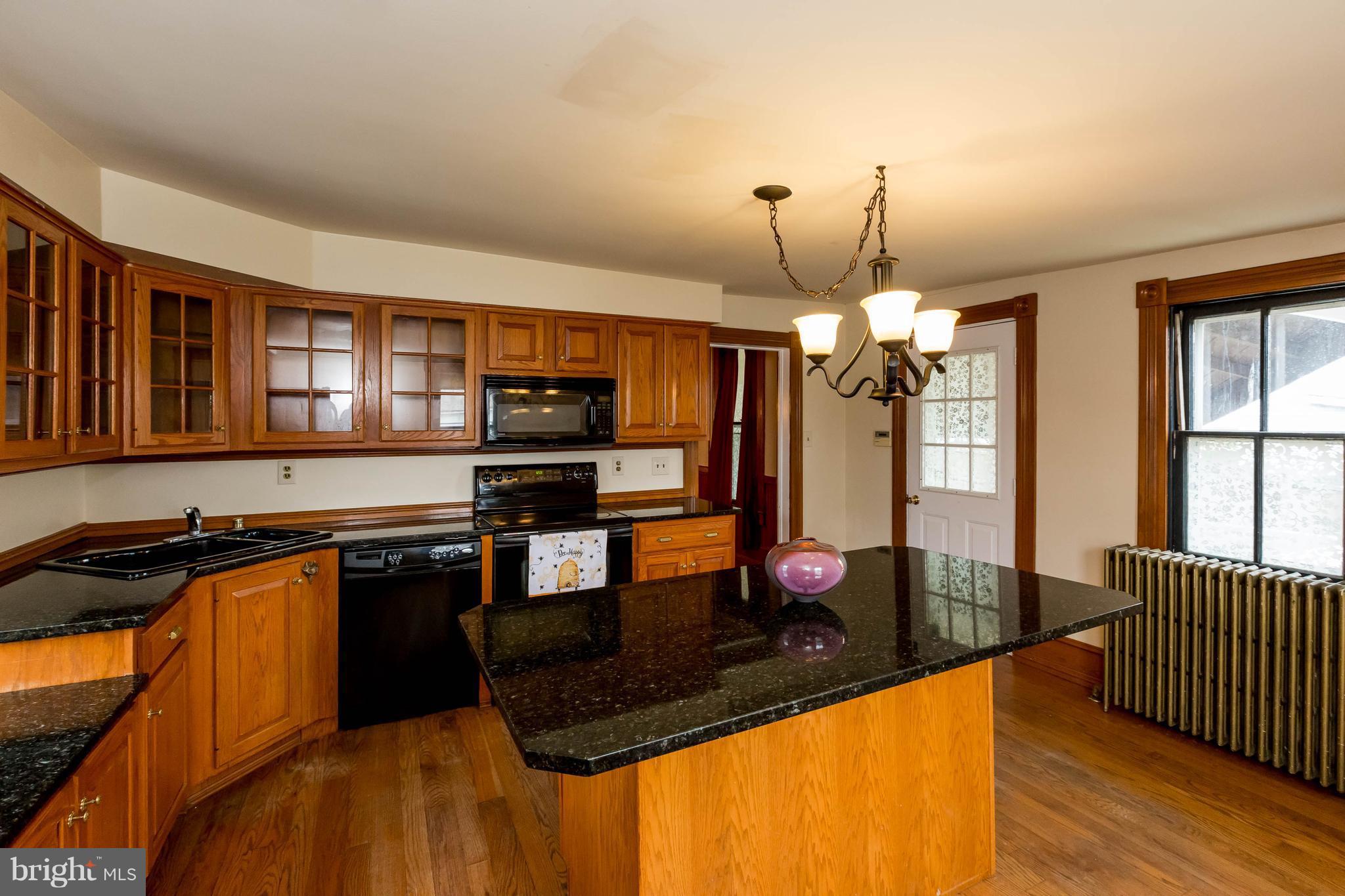 HAMPSTEAD - Residential