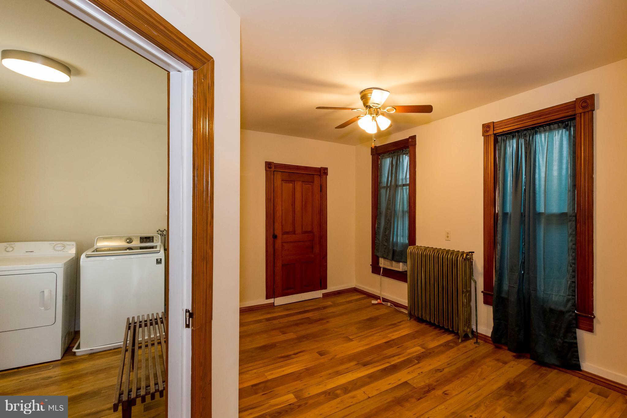 HAMPSTEAD - Residential