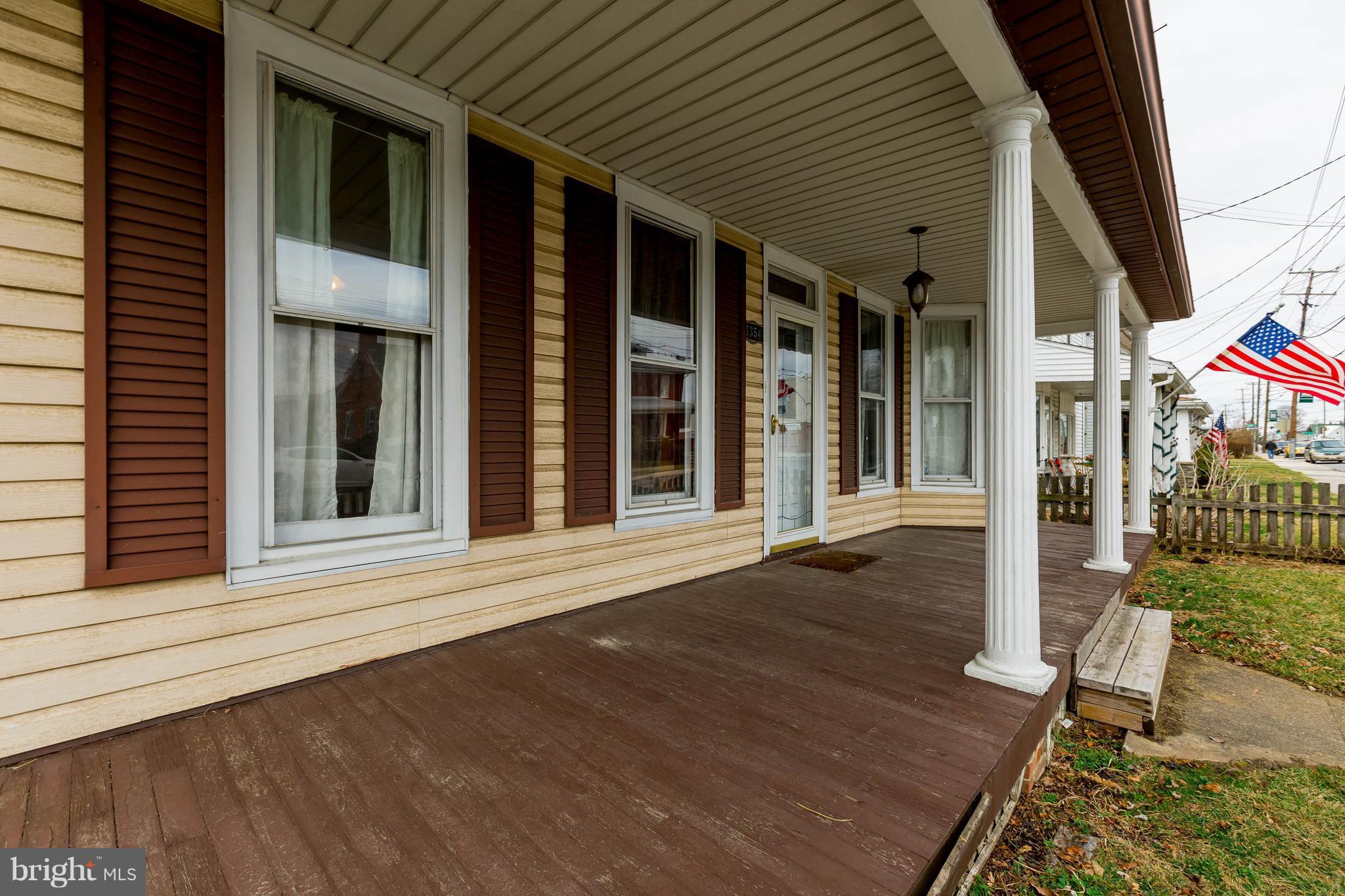 HAMPSTEAD - Residential