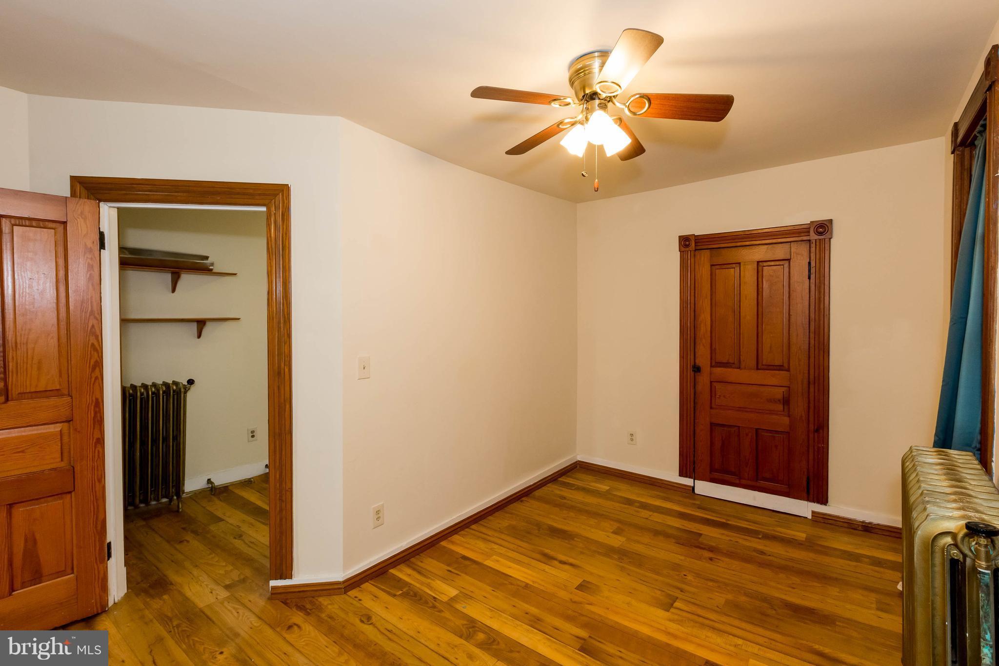 HAMPSTEAD - Residential