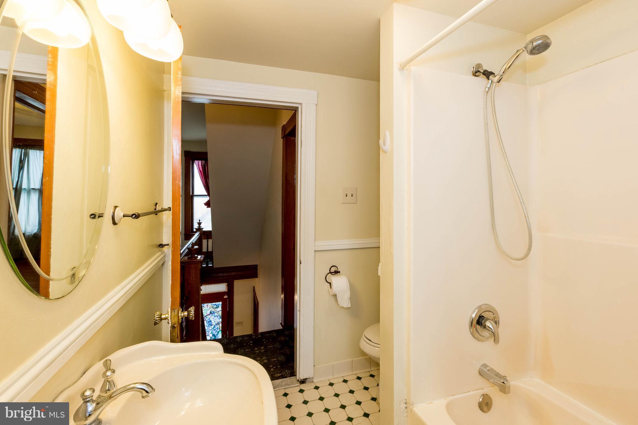 HAMPSTEAD - Residential