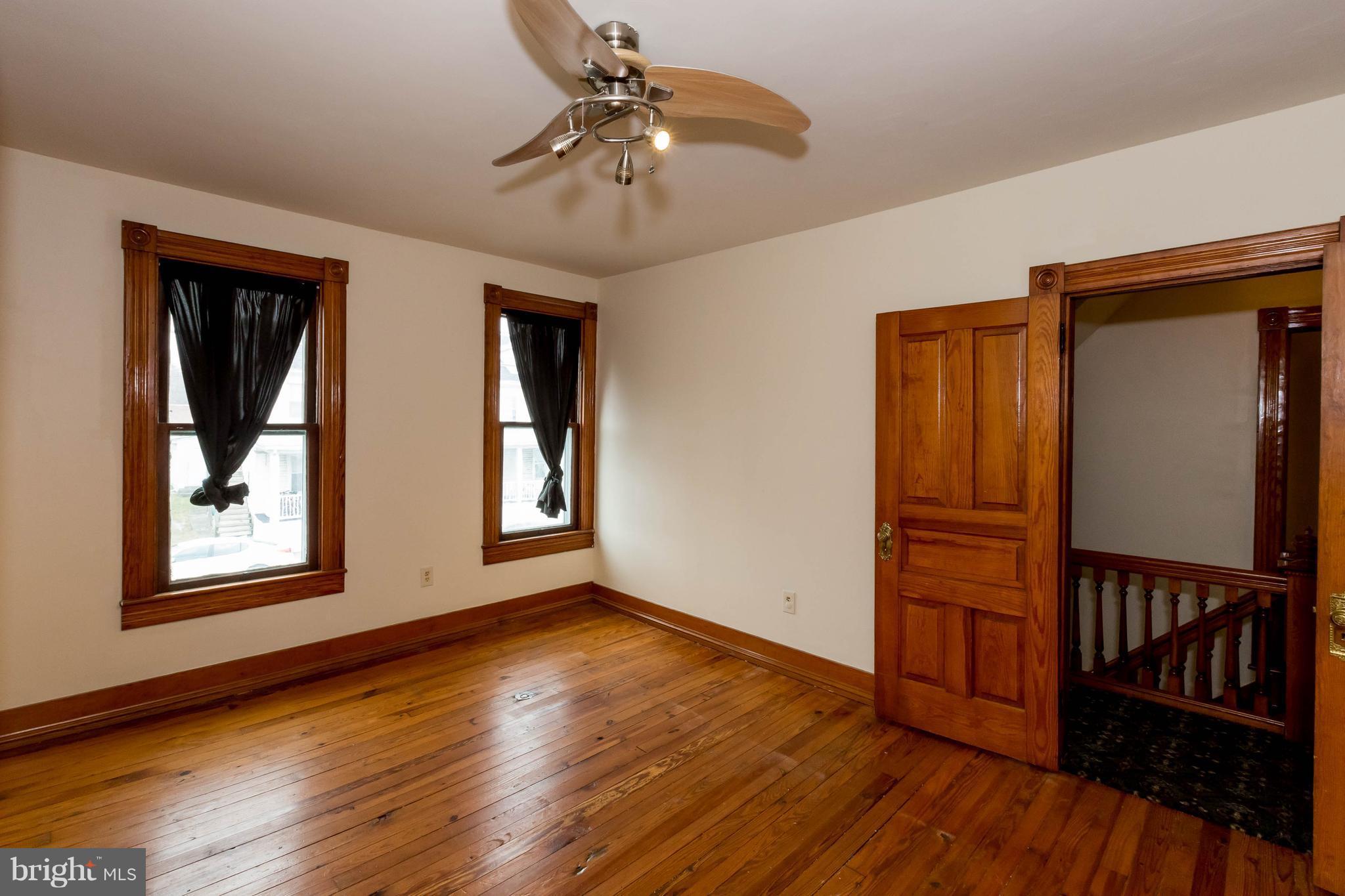 HAMPSTEAD - Residential