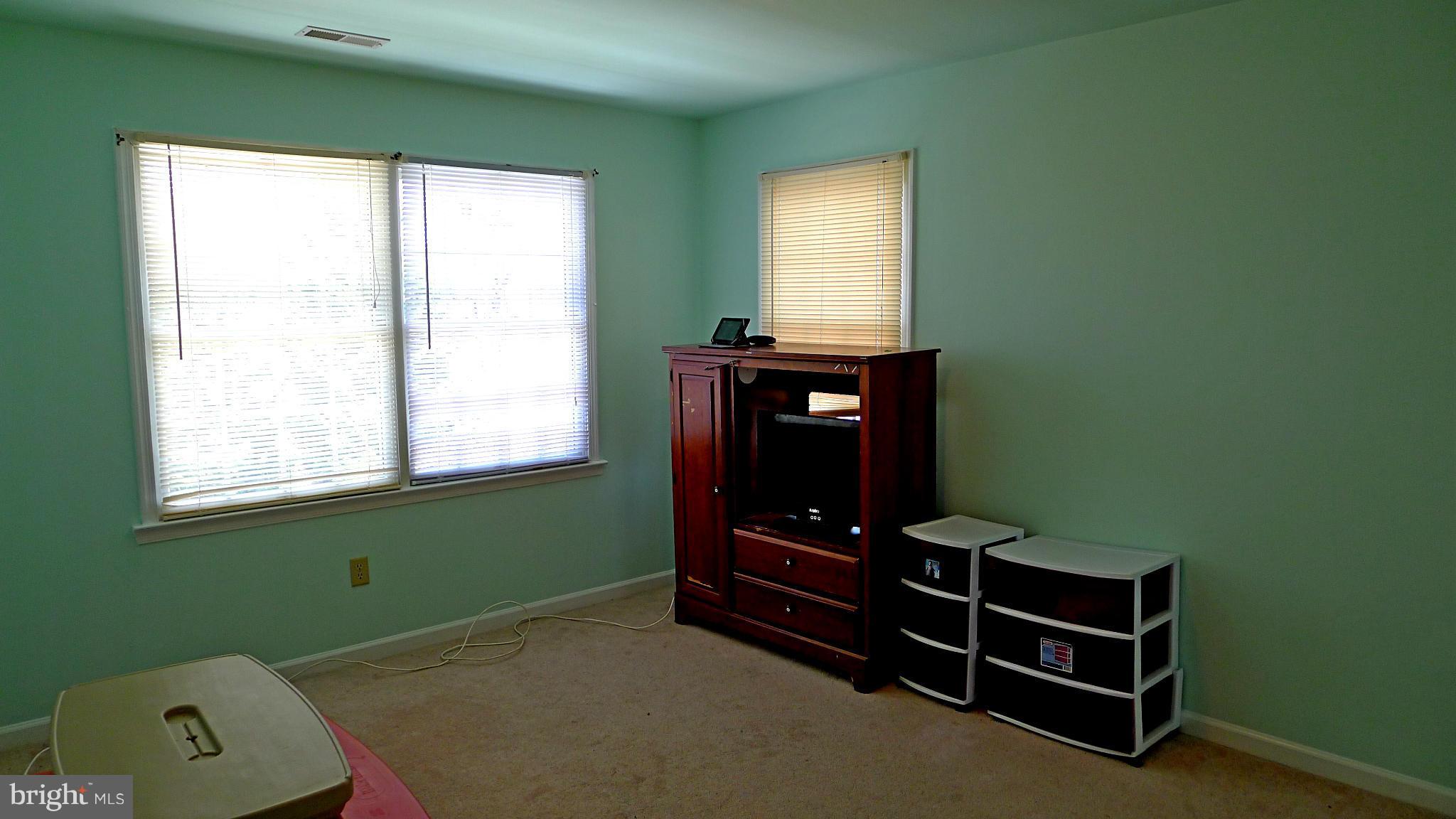 LOCUST HILL - Residential