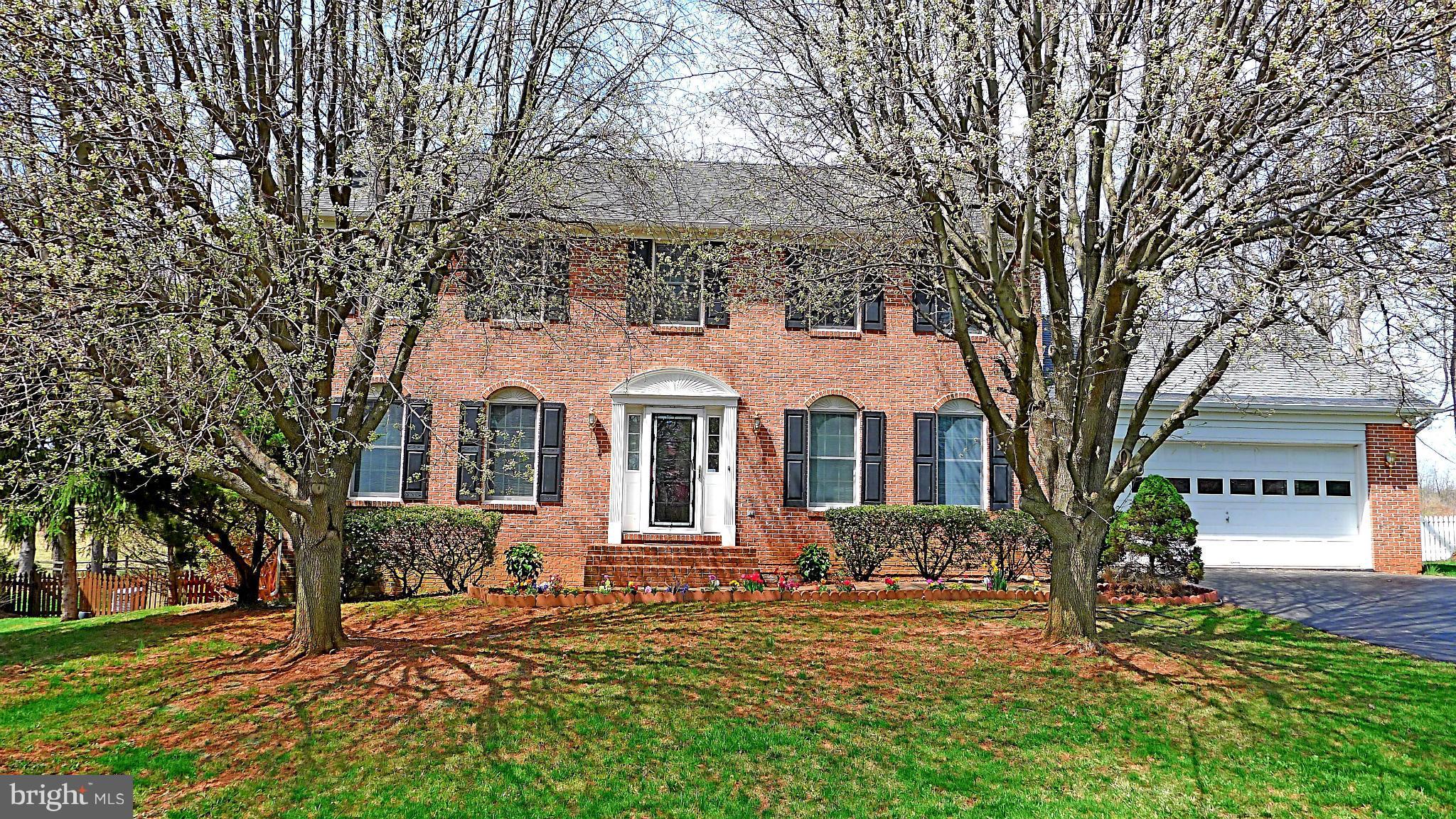 LOCUST HILL - Residential