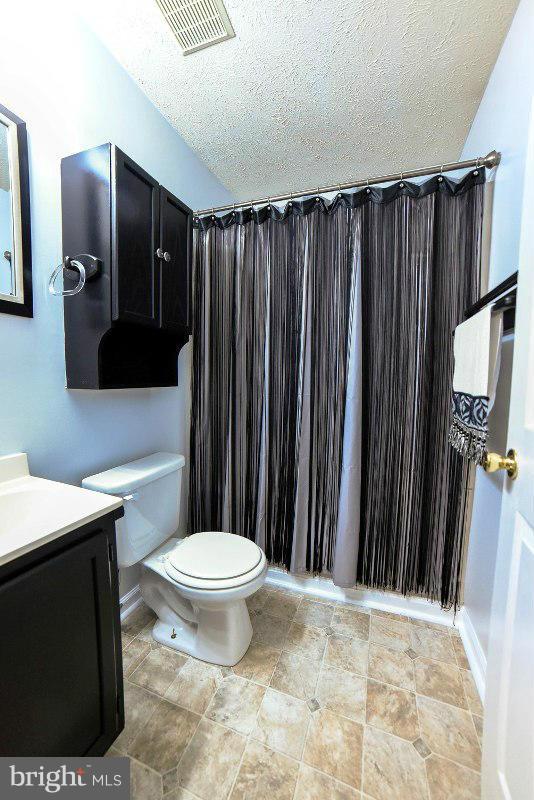 HUNTING QUARTERS - Residential Lease