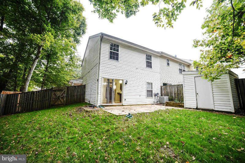 HUNTING QUARTERS - Residential Lease