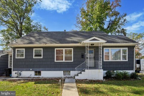 Homes For Sale - 215 Stacey Avenue<br/> TRENTON, NJ 08618