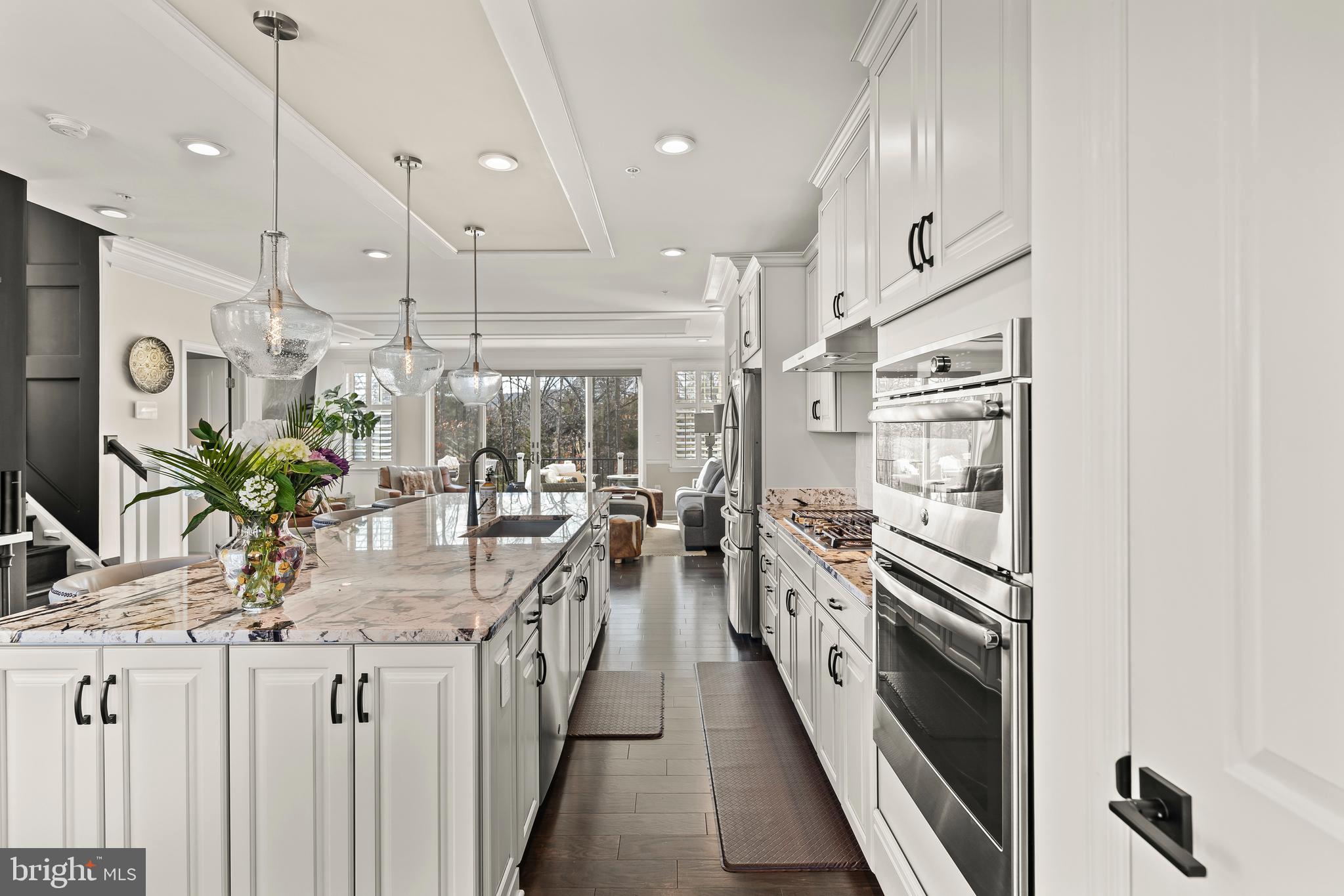 AVONLEA - Residential Lease