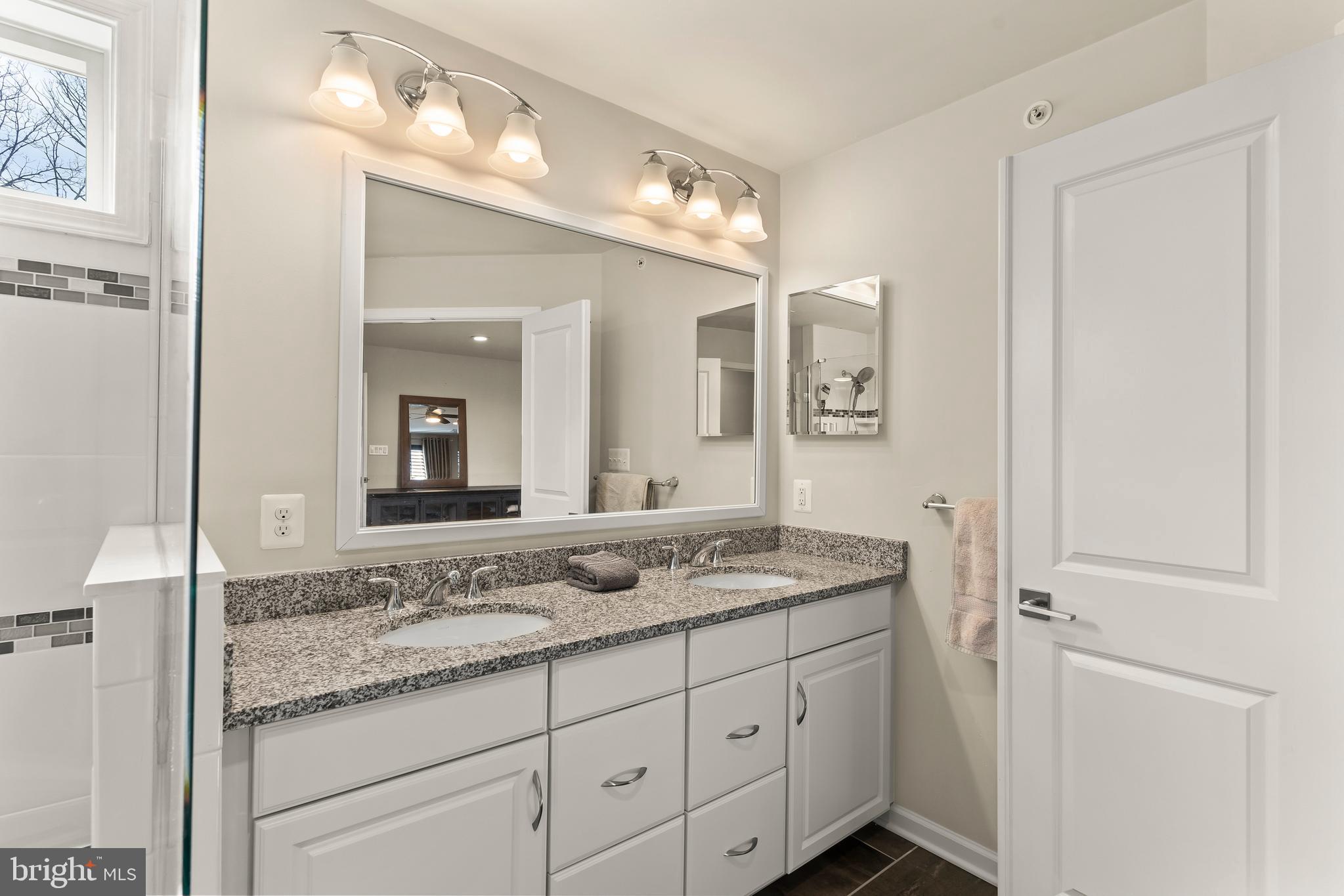 AVONLEA - Residential Lease