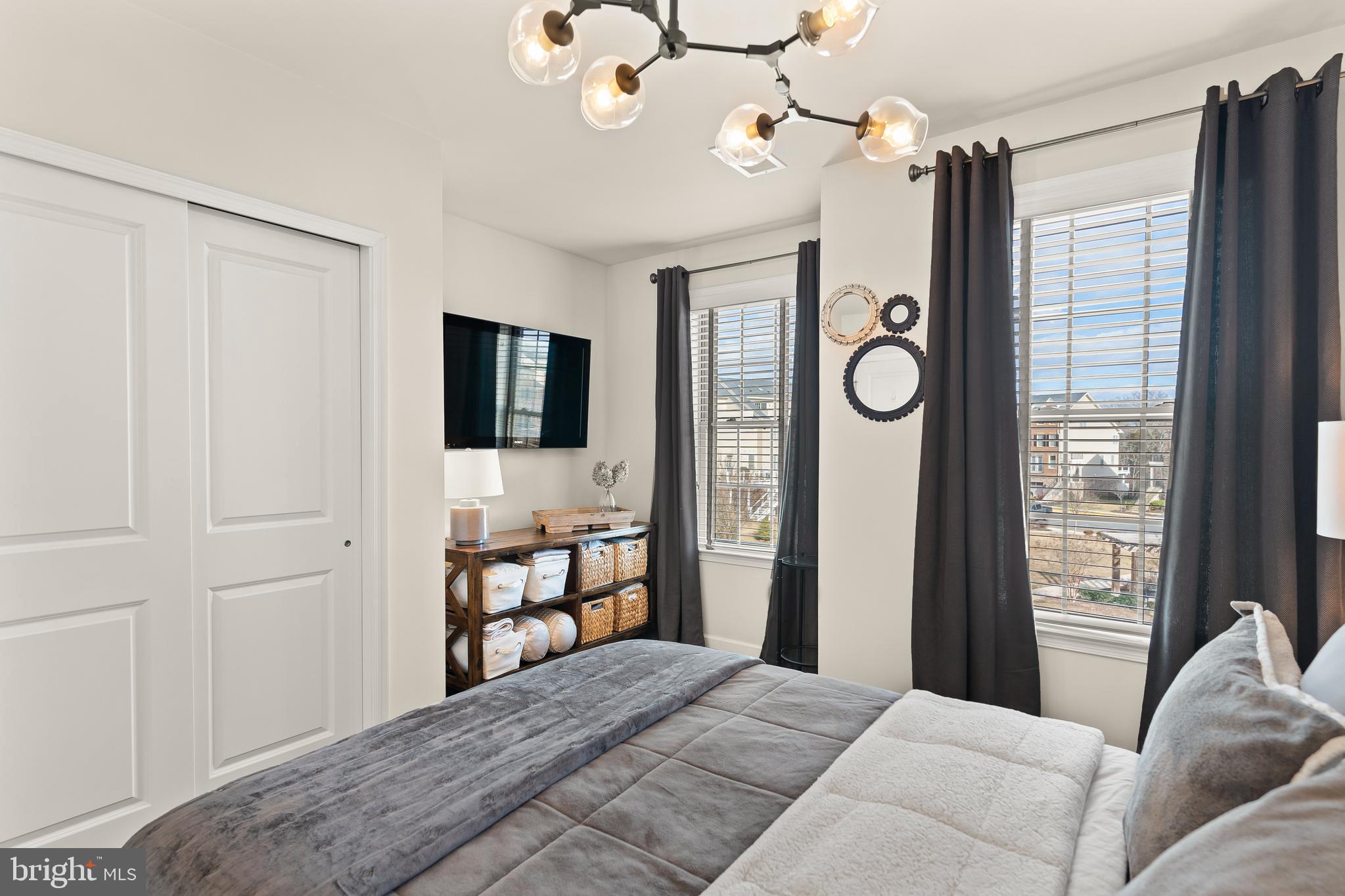 AVONLEA - Residential Lease