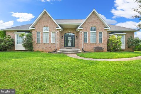 Homes For Sale - 11717 Pleasant Walk Road<br/> Frederick County, MYERSVILLE, MD 21773