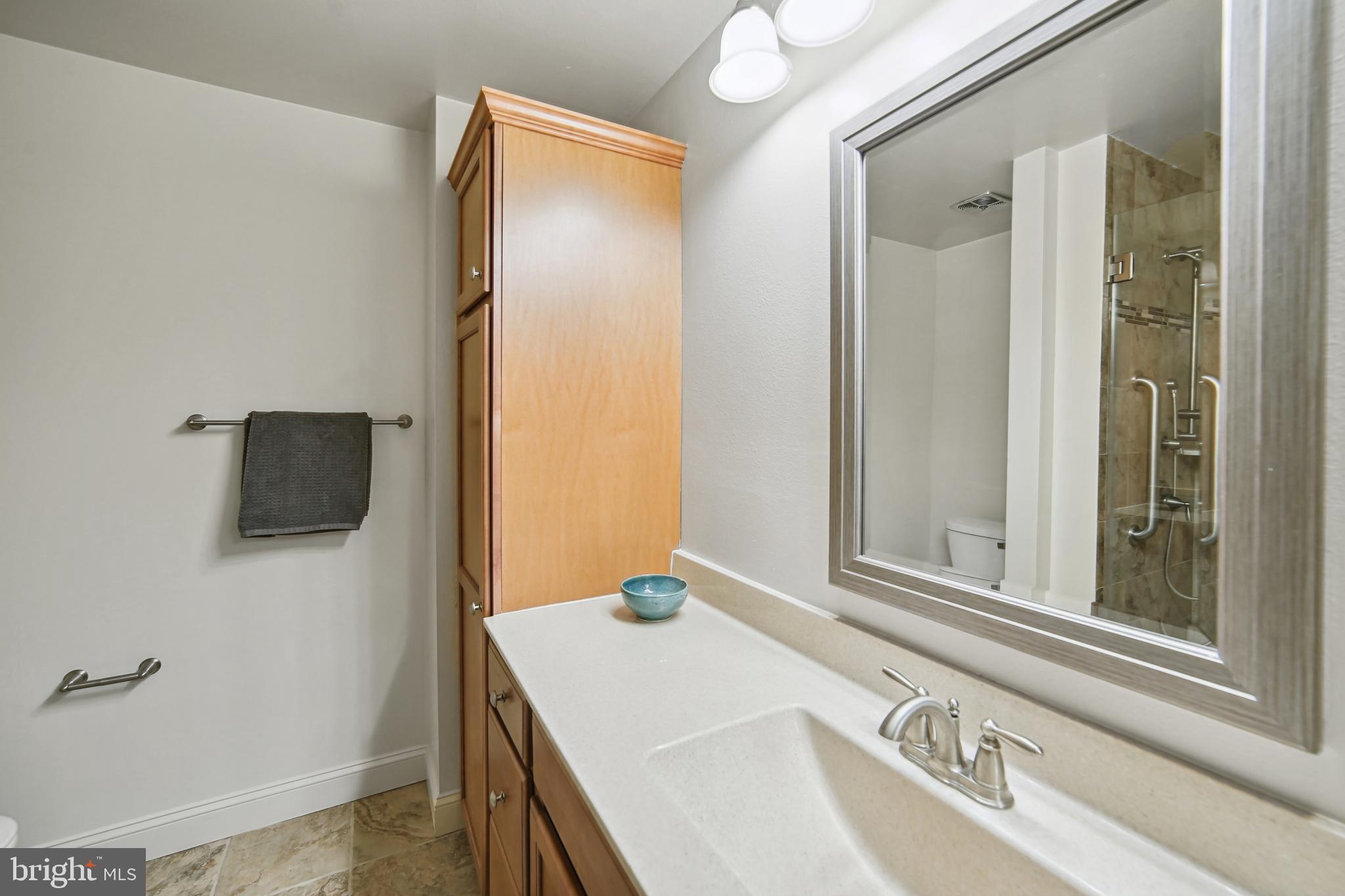 LEISURE WORLD - Residential