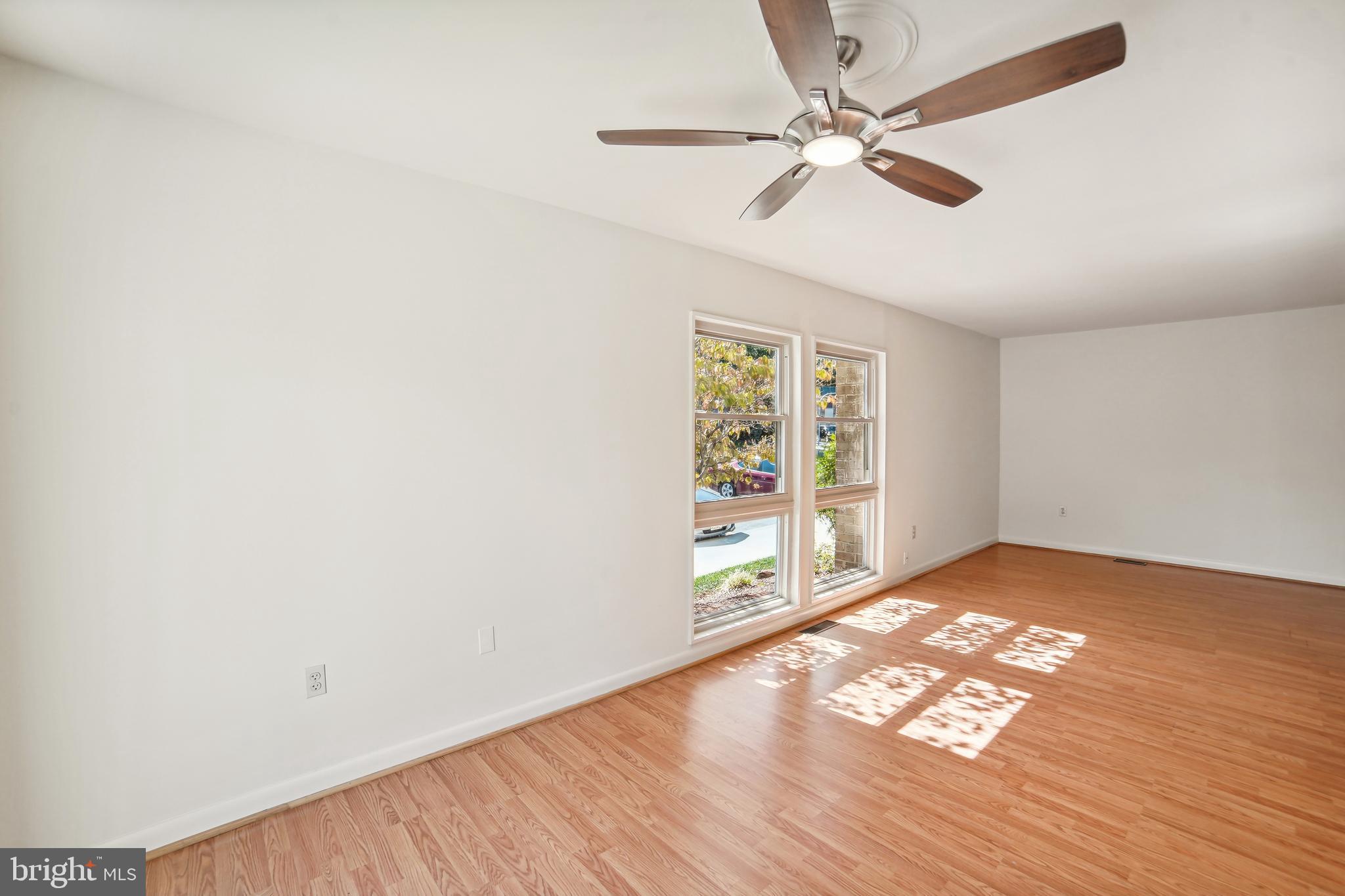 LEISURE WORLD - Residential