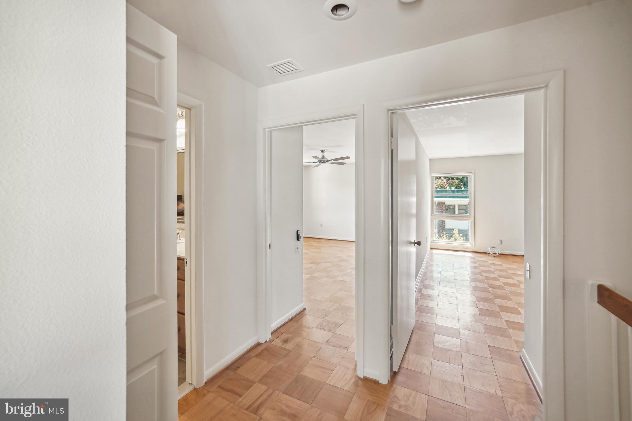 LEISURE WORLD - Residential