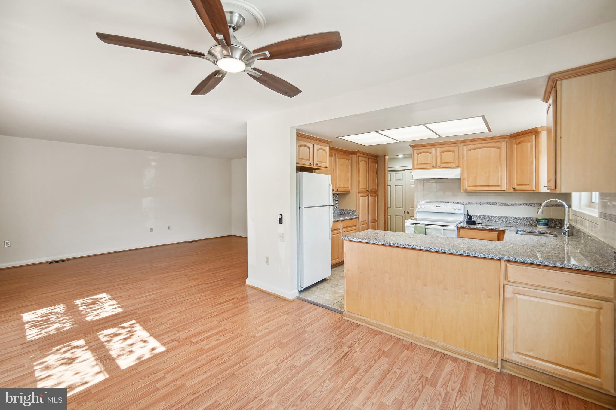 LEISURE WORLD - Residential