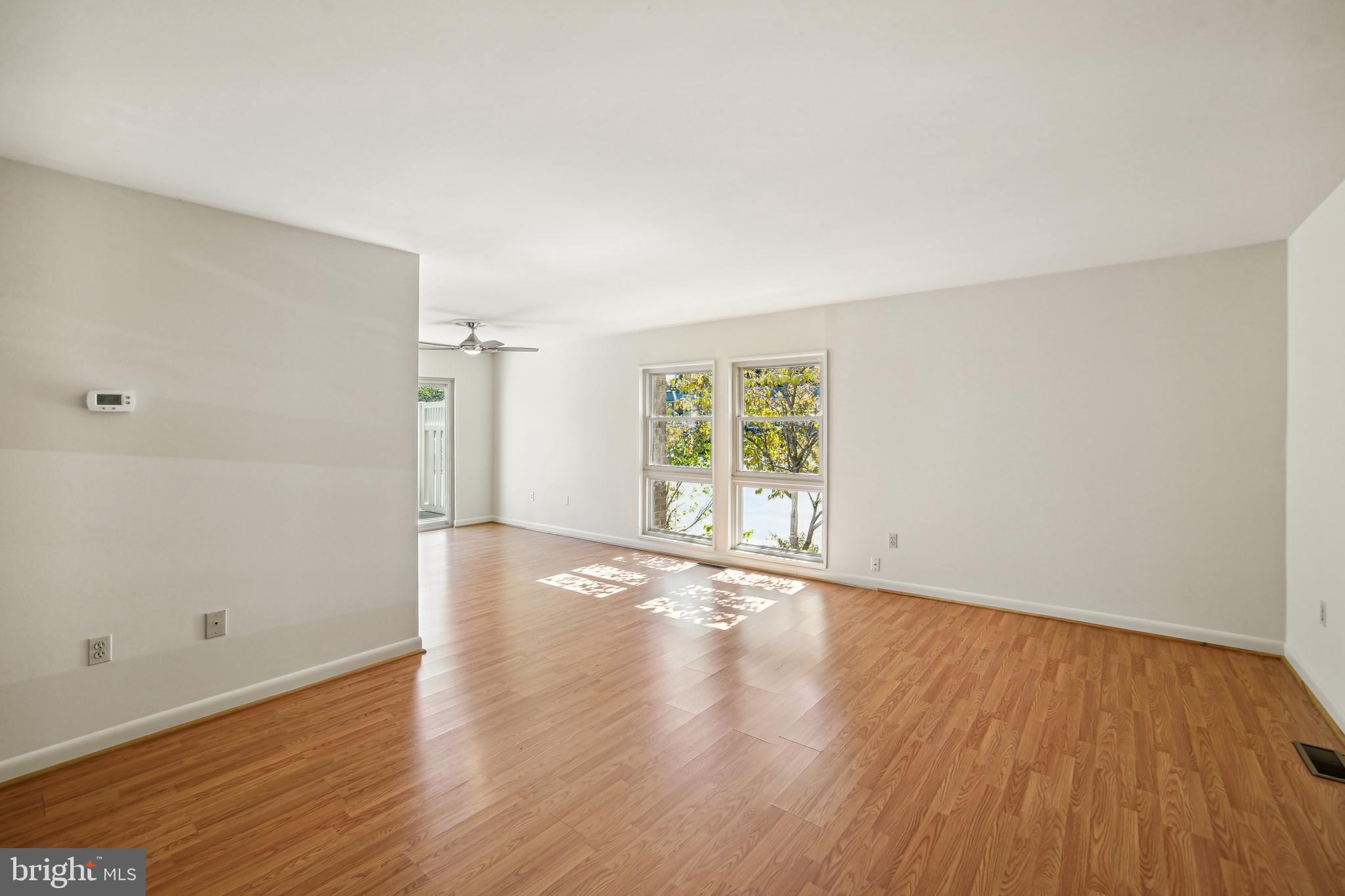 LEISURE WORLD - Residential