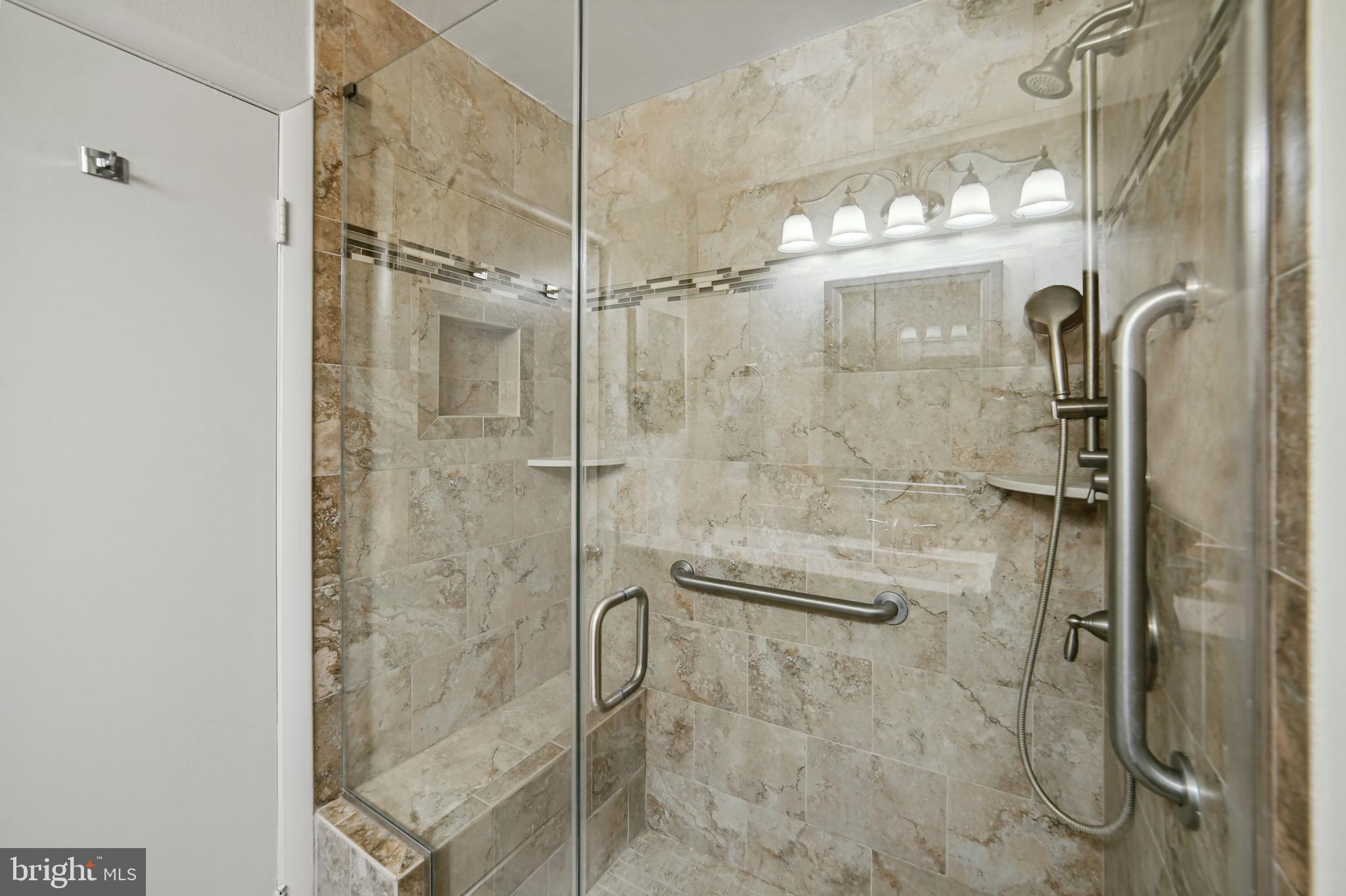 LEISURE WORLD - Residential