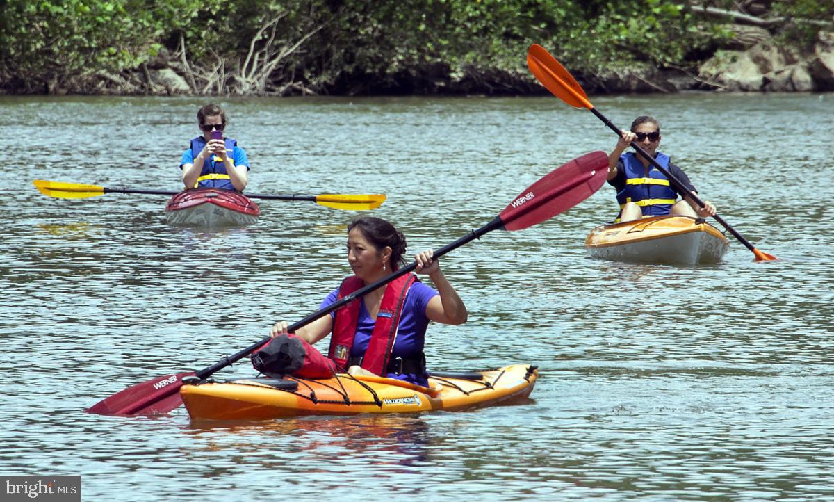 SENECA CHASE - Residential