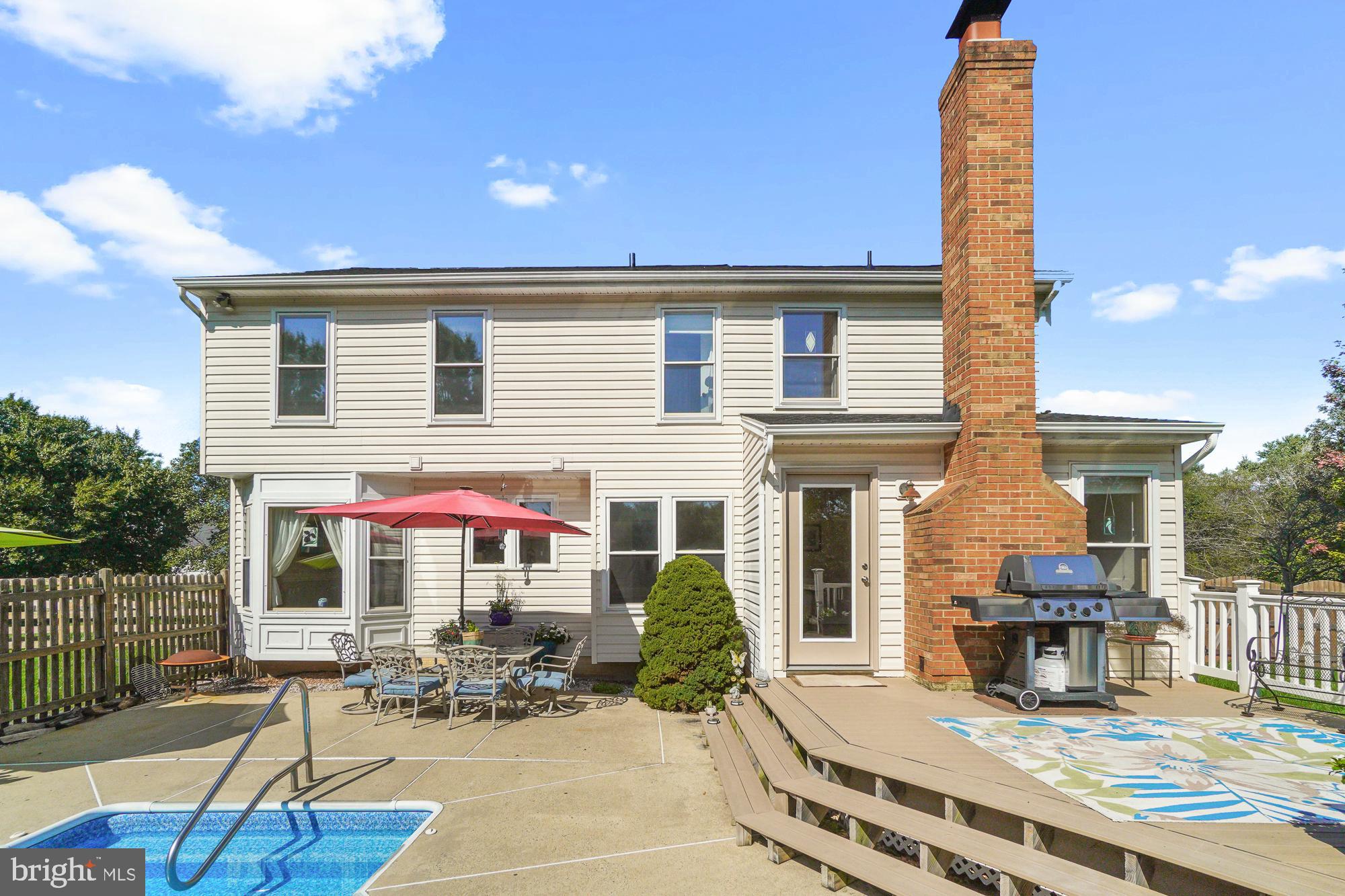 SENECA CHASE - Residential