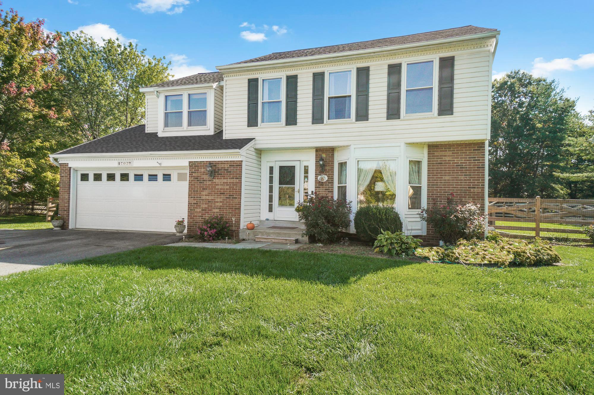 SENECA CHASE - Residential