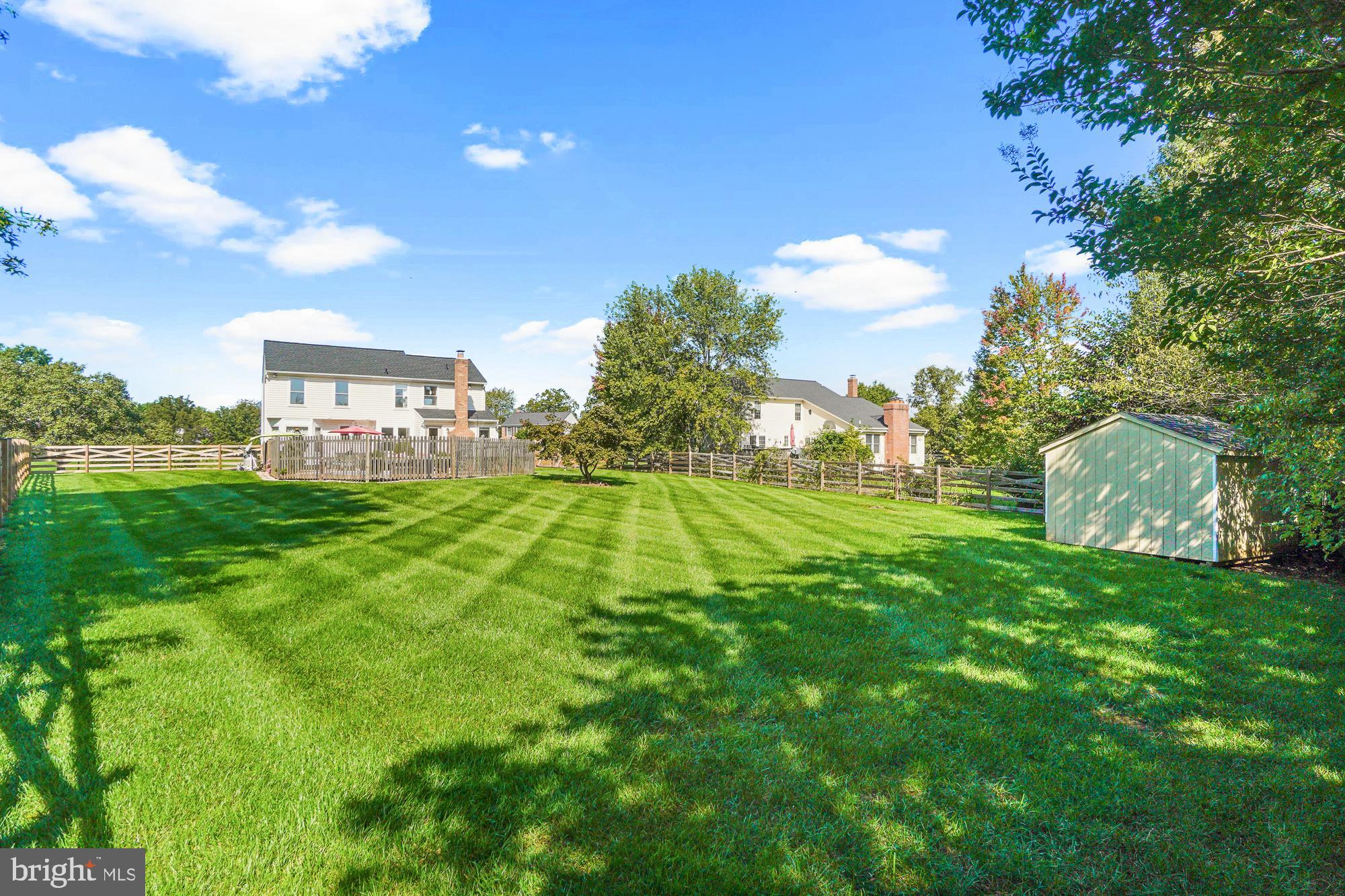 SENECA CHASE - Residential