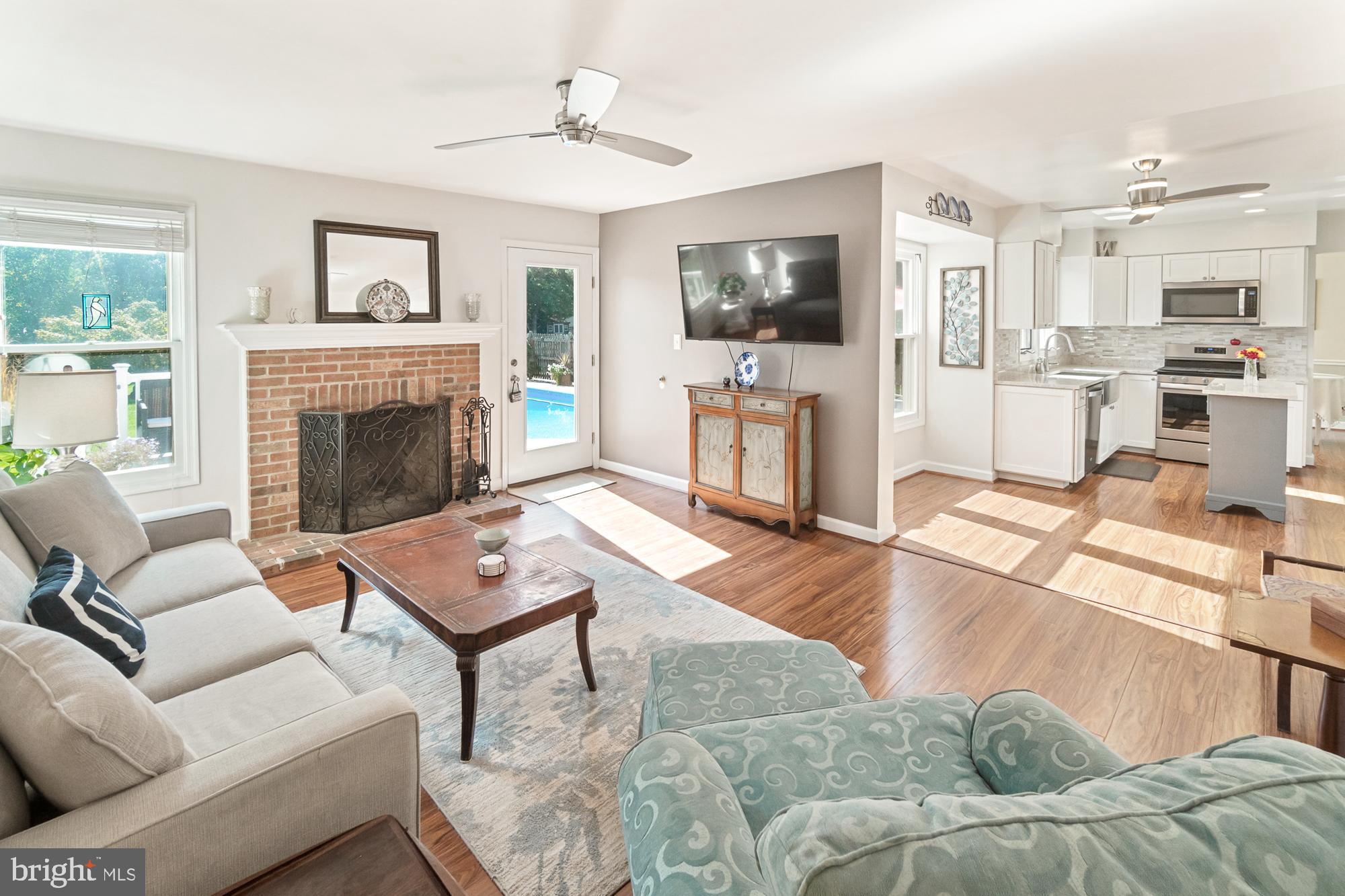 SENECA CHASE - Residential