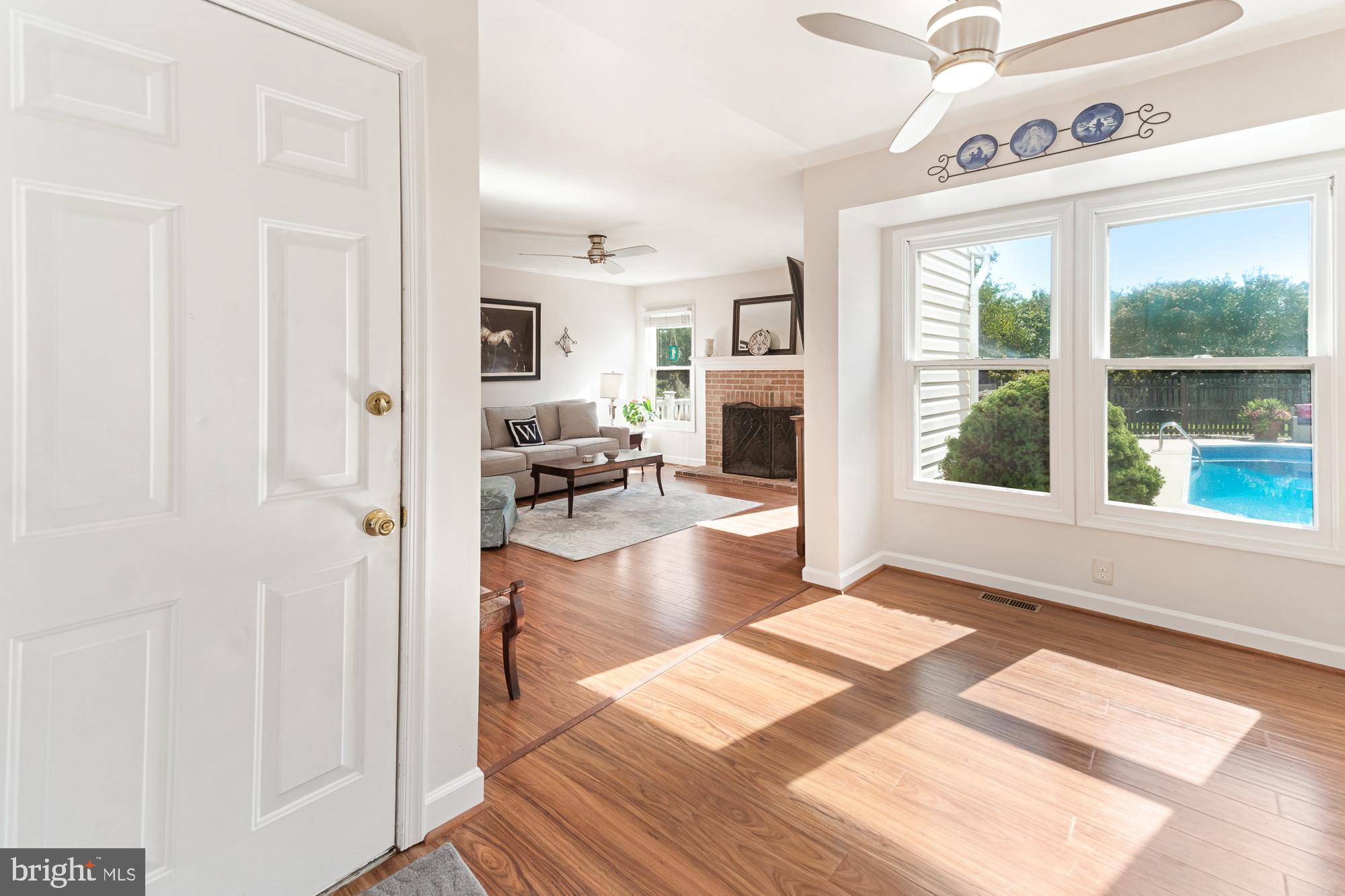 SENECA CHASE - Residential