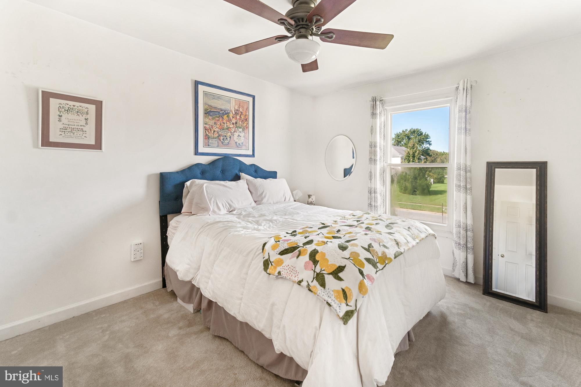 SENECA CHASE - Residential