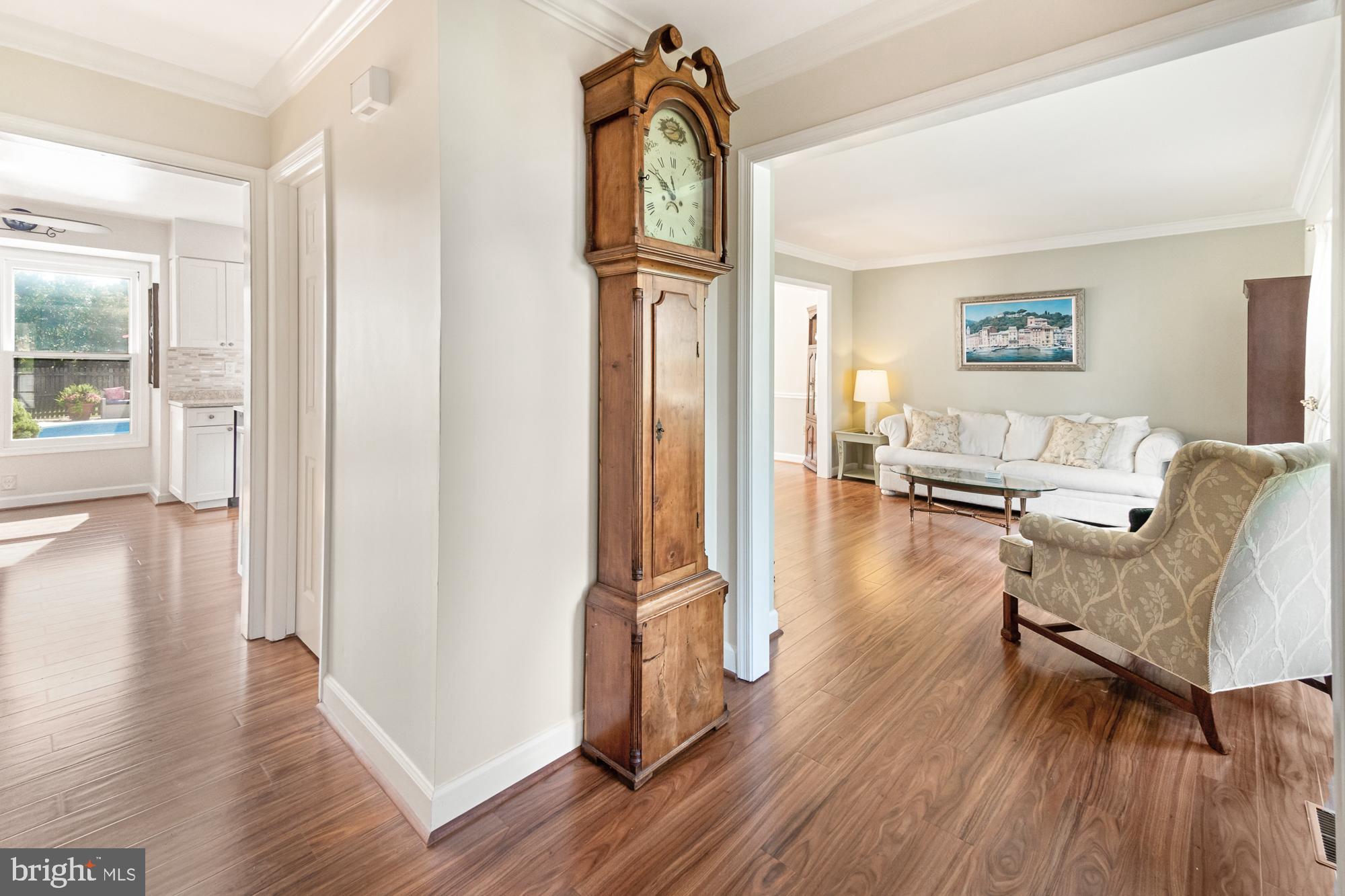 SENECA CHASE - Residential