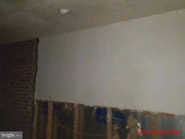 CATONSVILLE MANOR - Residential