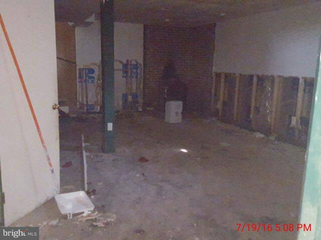 CATONSVILLE MANOR - Residential