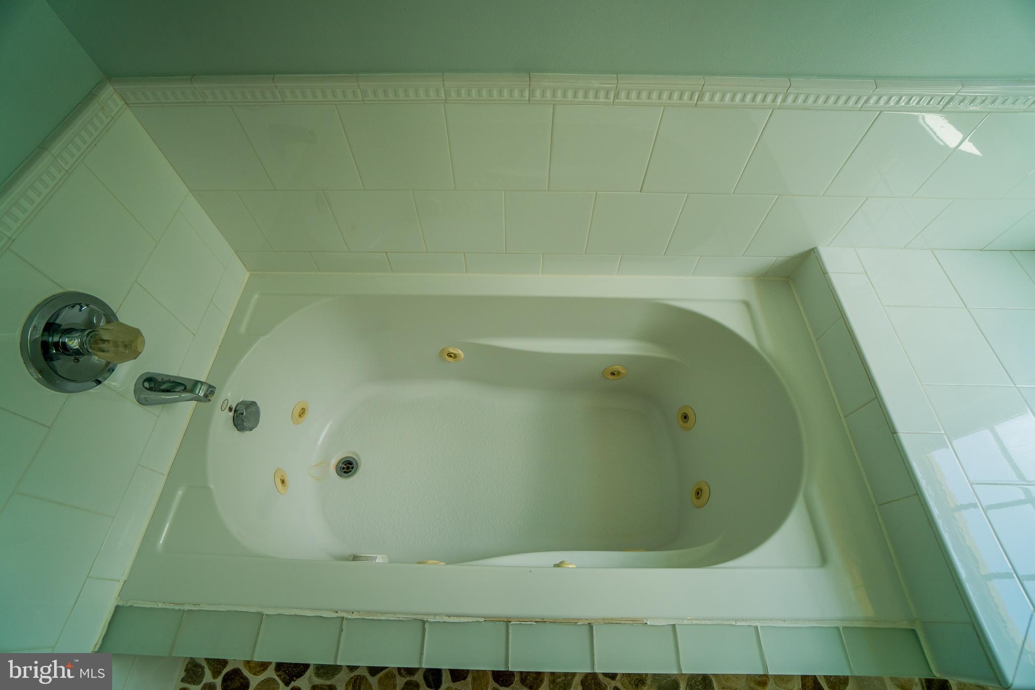 HERITAGE WALK - Residential Lease