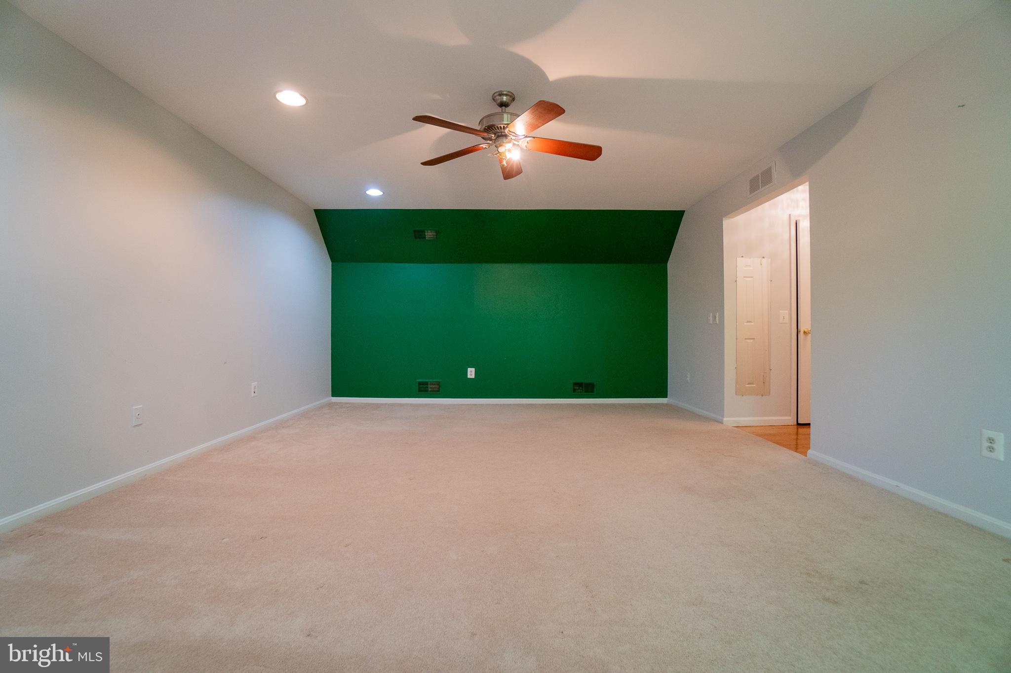 HERITAGE WALK - Residential Lease