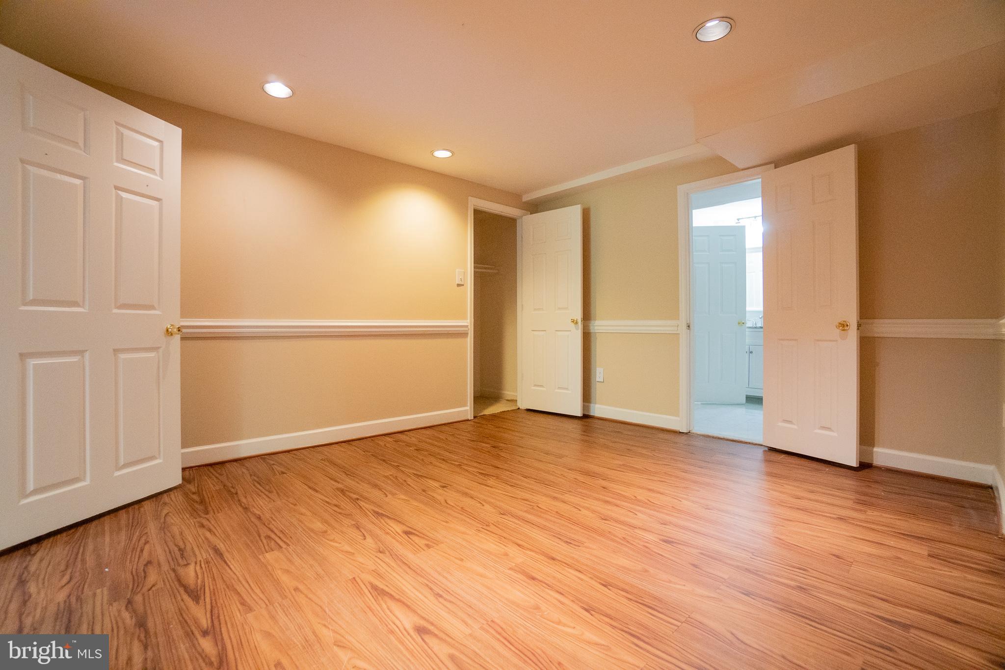 HERITAGE WALK - Residential Lease