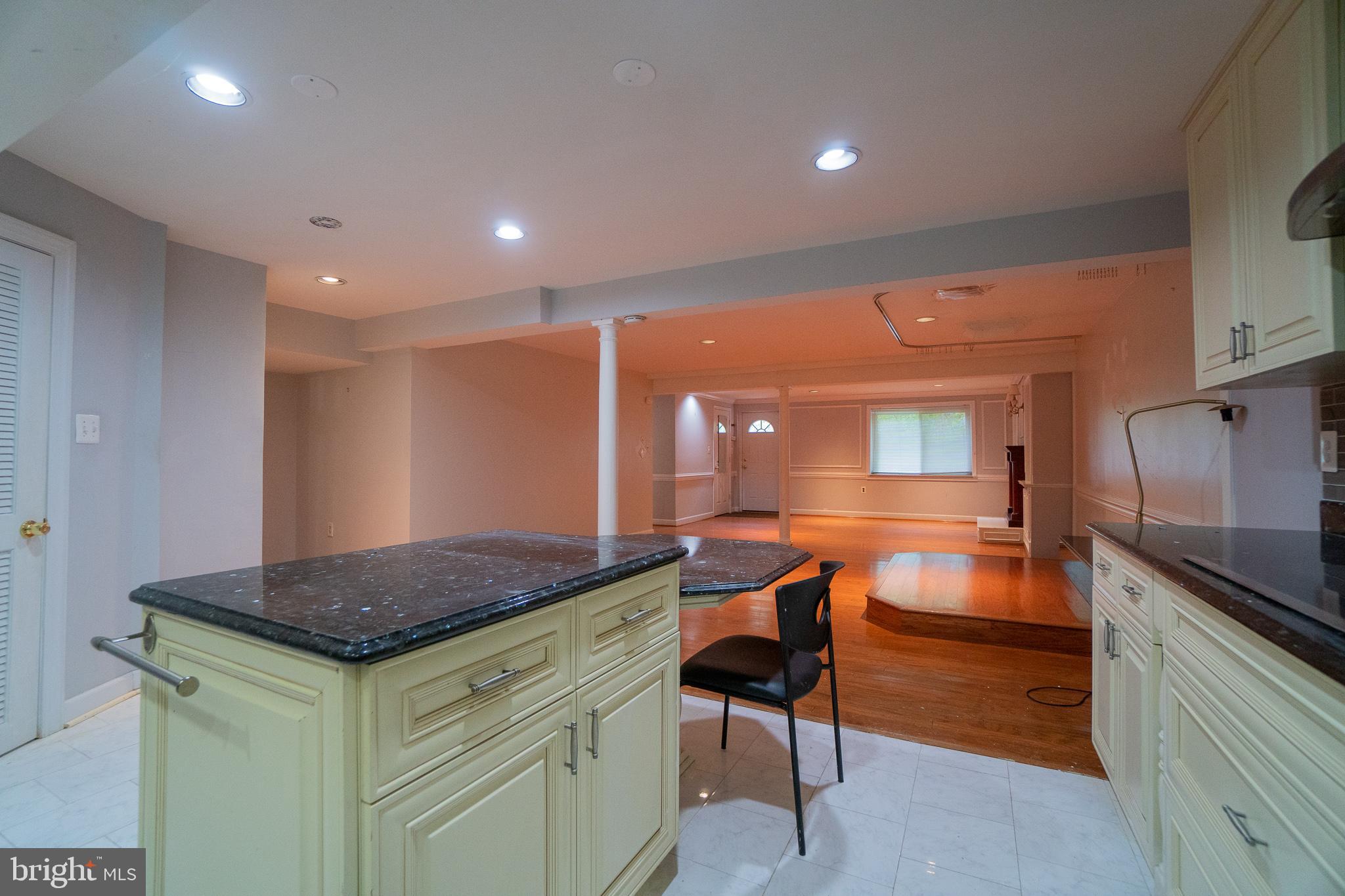 HERITAGE WALK - Residential Lease