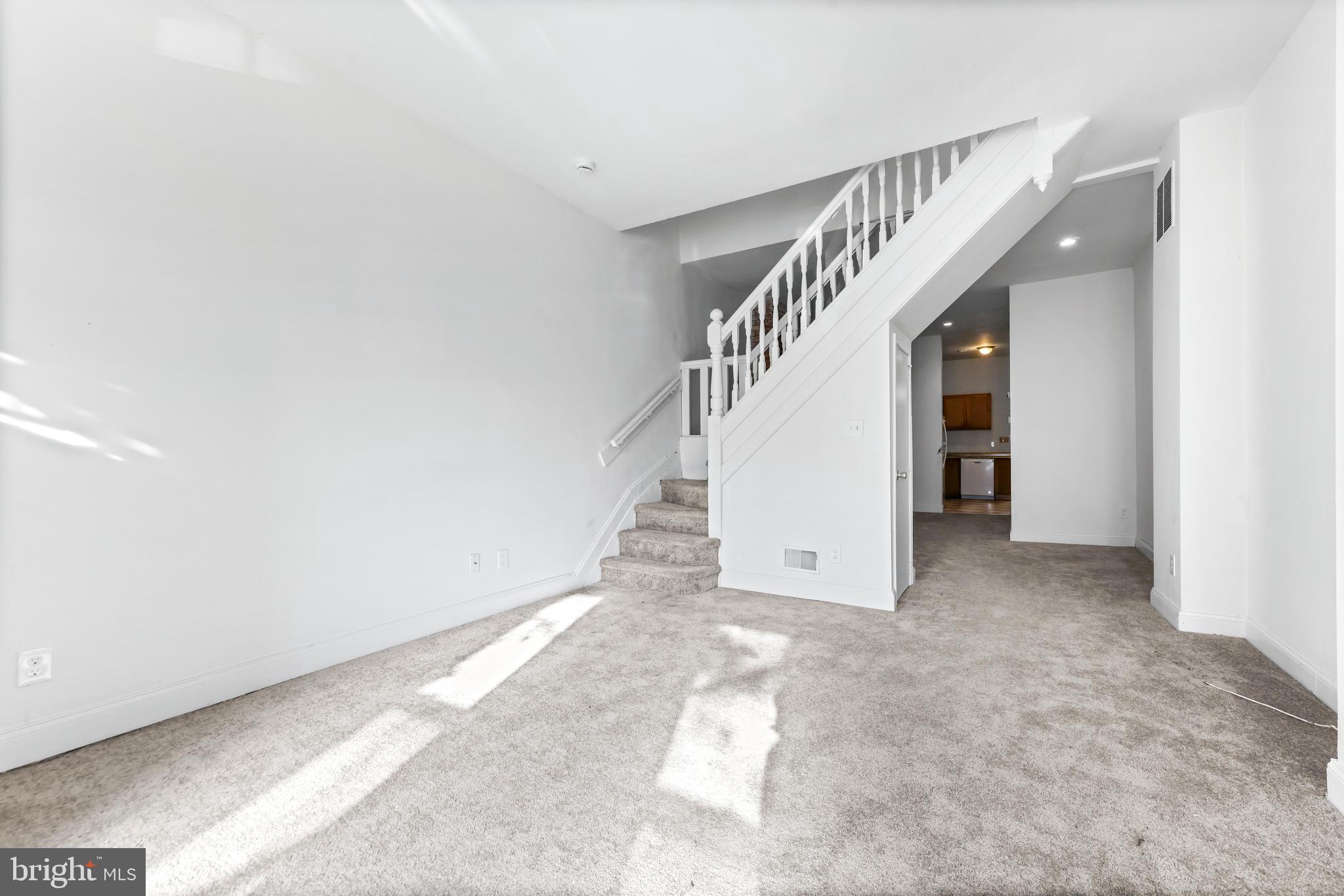 2546 W BALTIMORE STREET