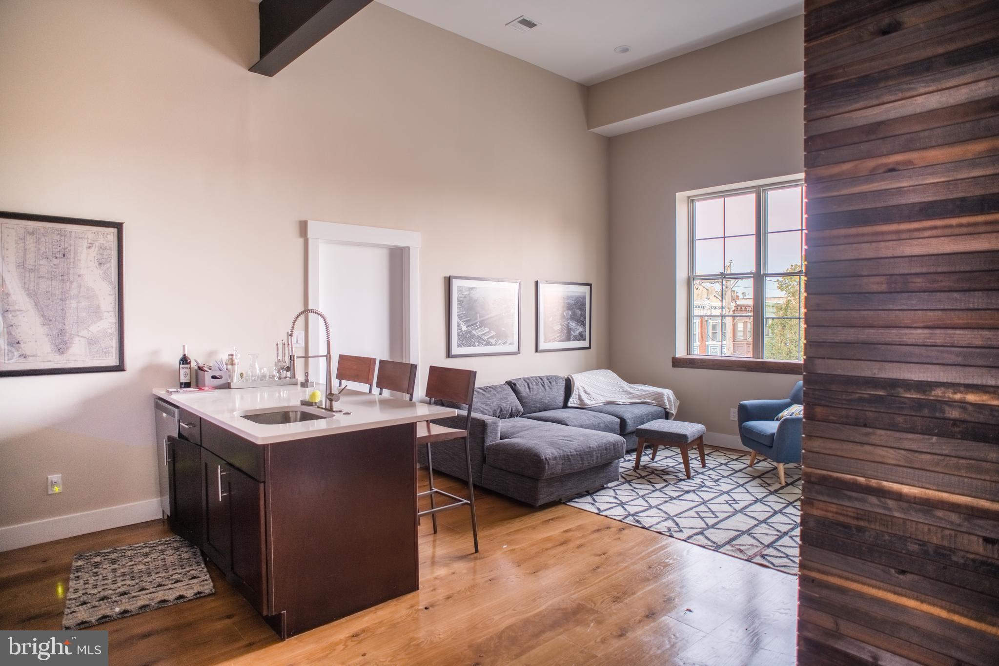 QUEEN VILLAGE - Residential Lease