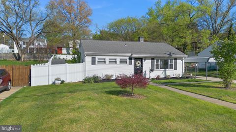 Photo of 6123 The Parkway, ALEXANDRIA, VA 22310 (MLS # VAFX2302548)