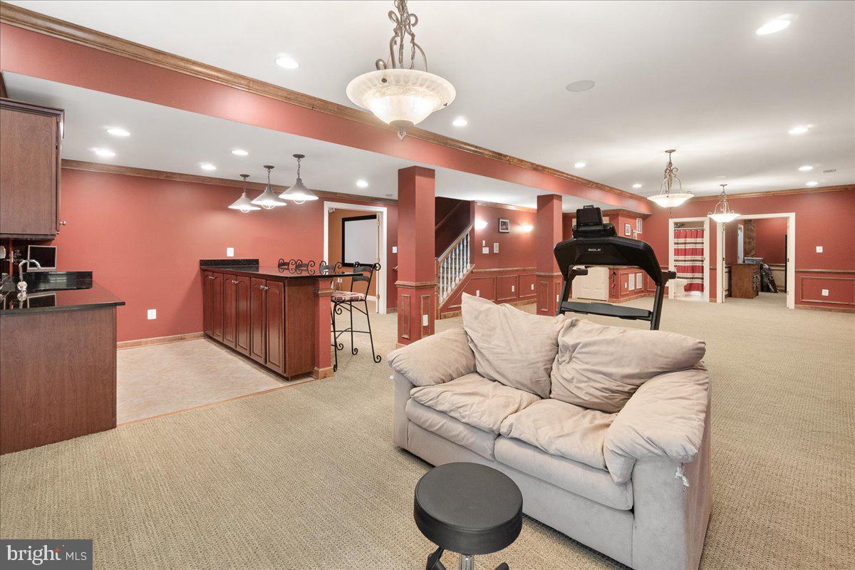 WINDSOR KNOLLS - Residential