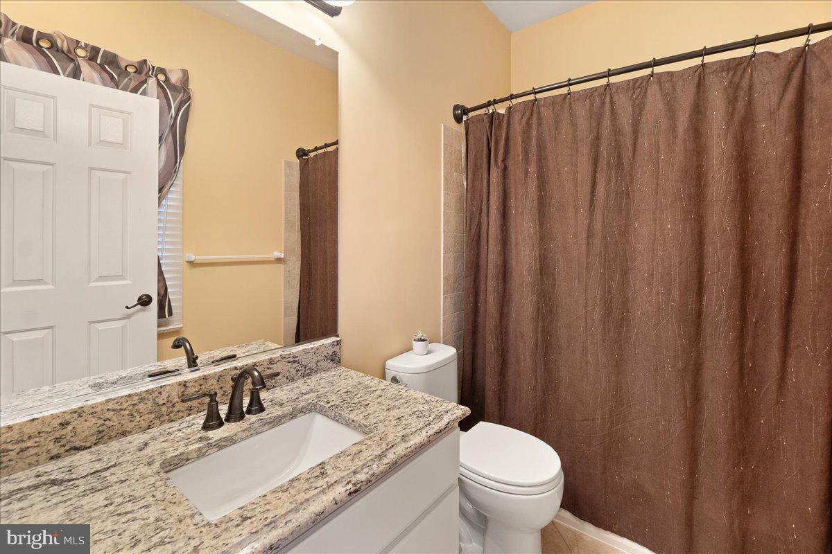 WINDSOR KNOLLS - Residential