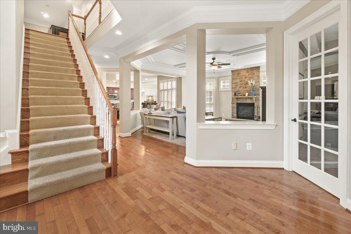 WINDSOR KNOLLS - Residential