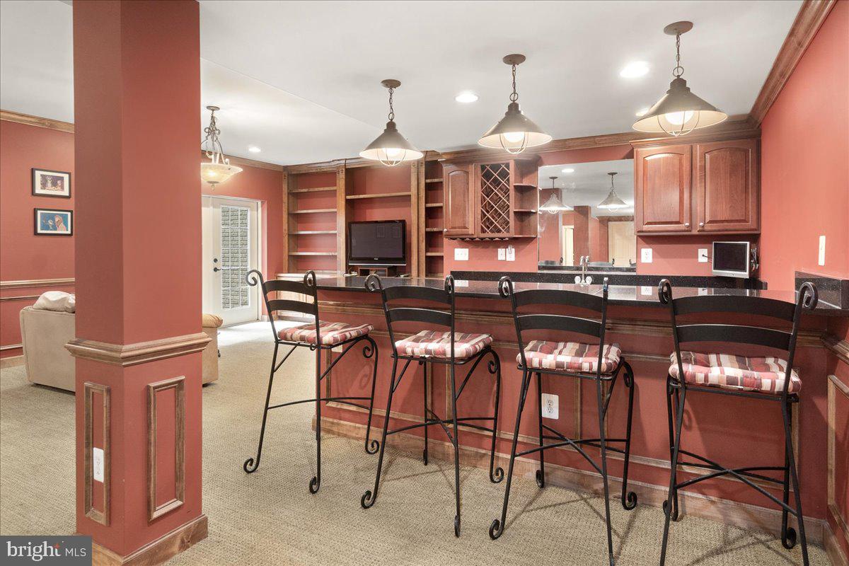 WINDSOR KNOLLS - Residential