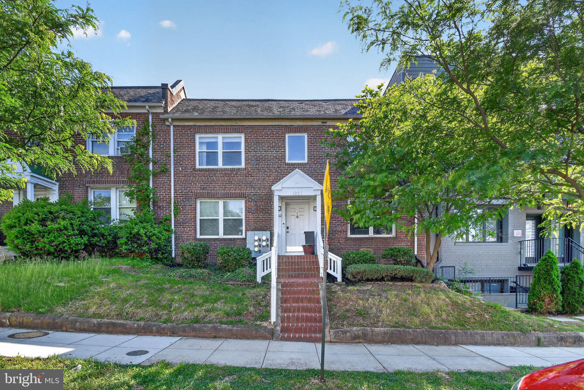 1227 MEIGS PLACE NE C