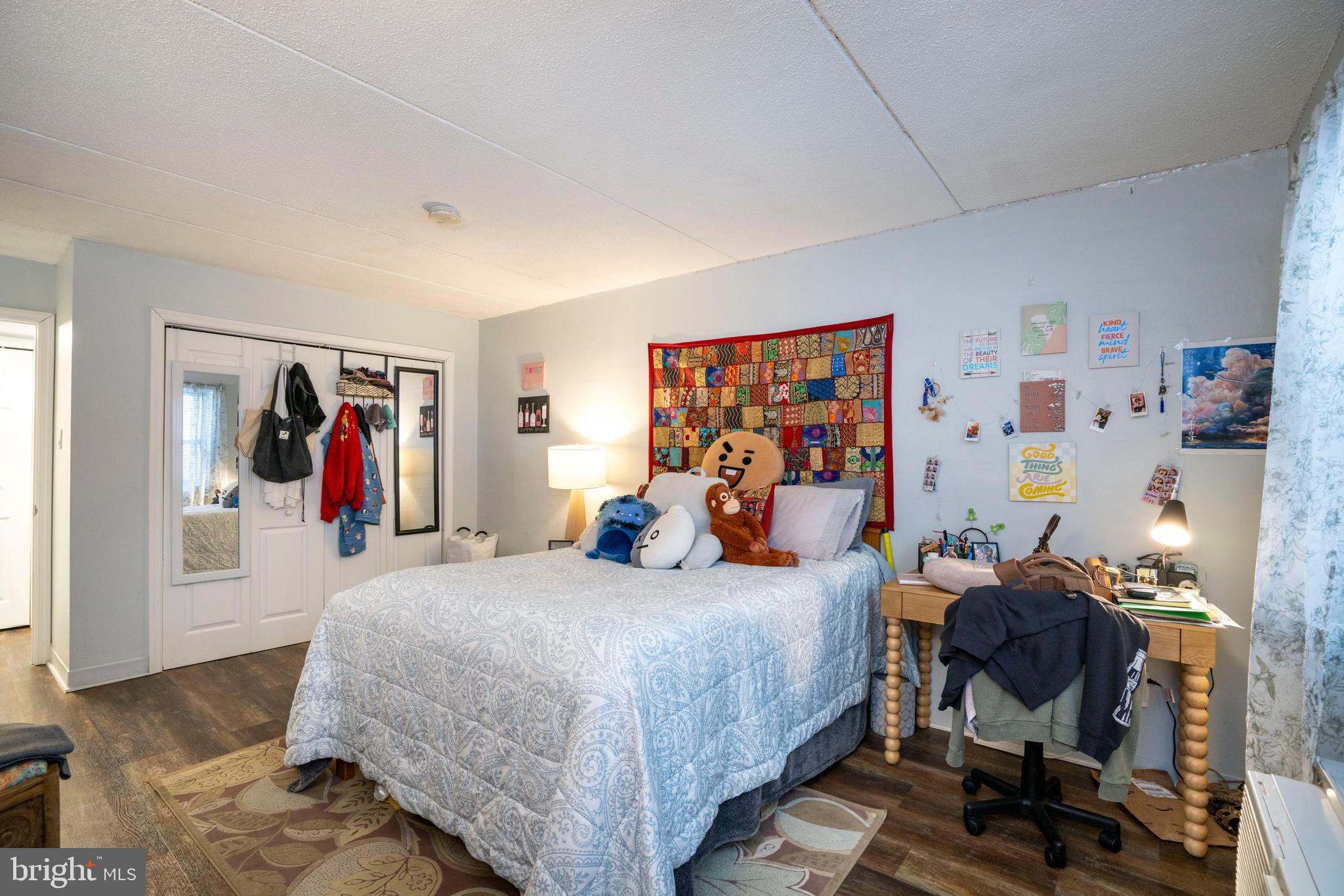 BEAVER PLAZA - Residential