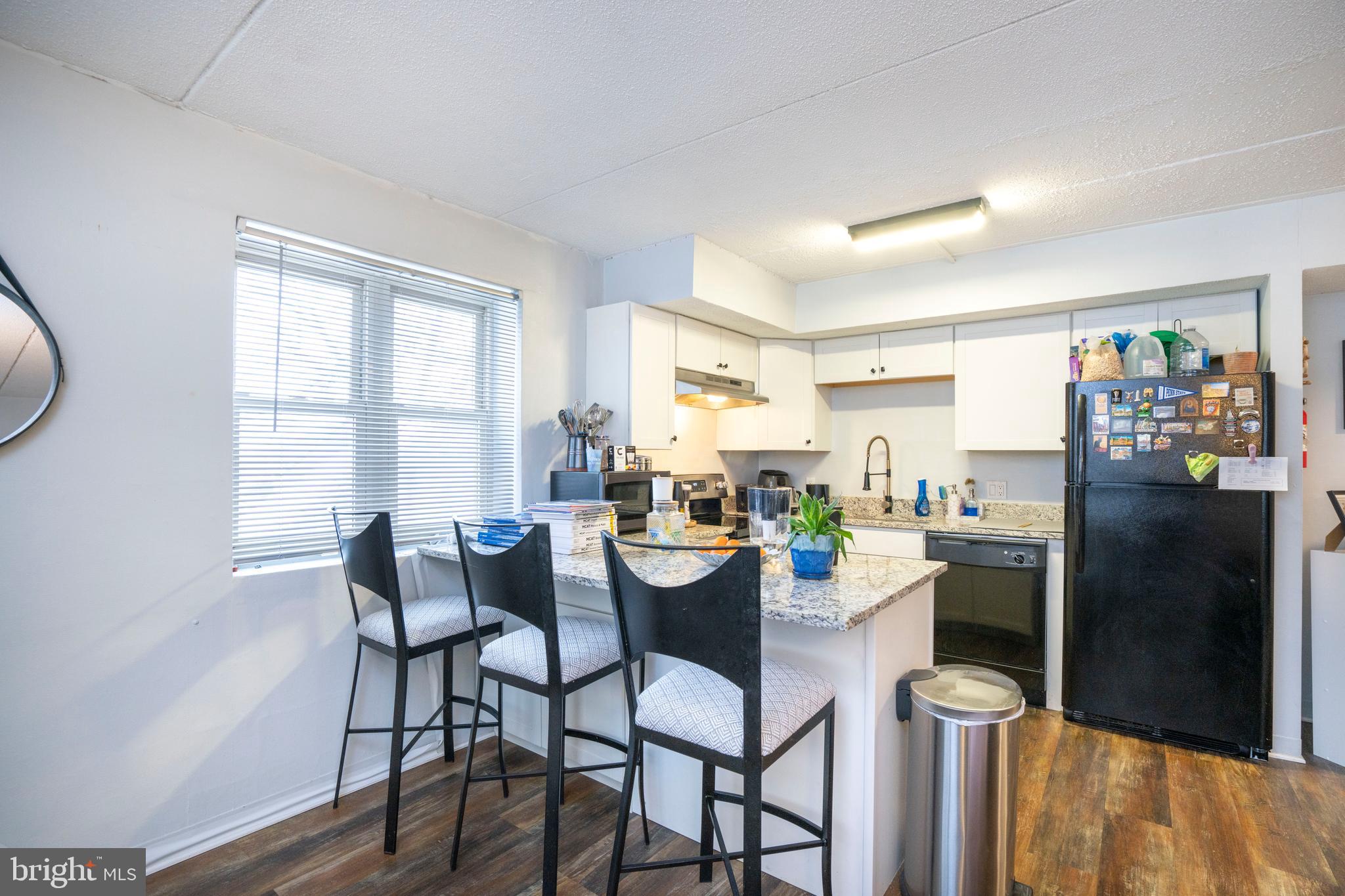 BEAVER PLAZA - Residential